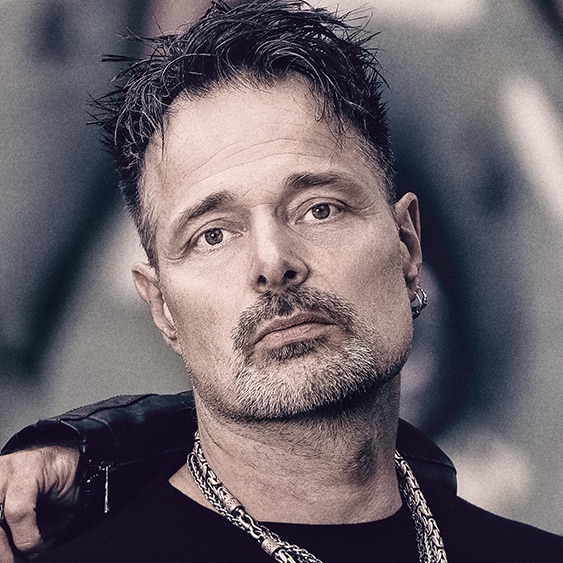 Secret Discovery portrait