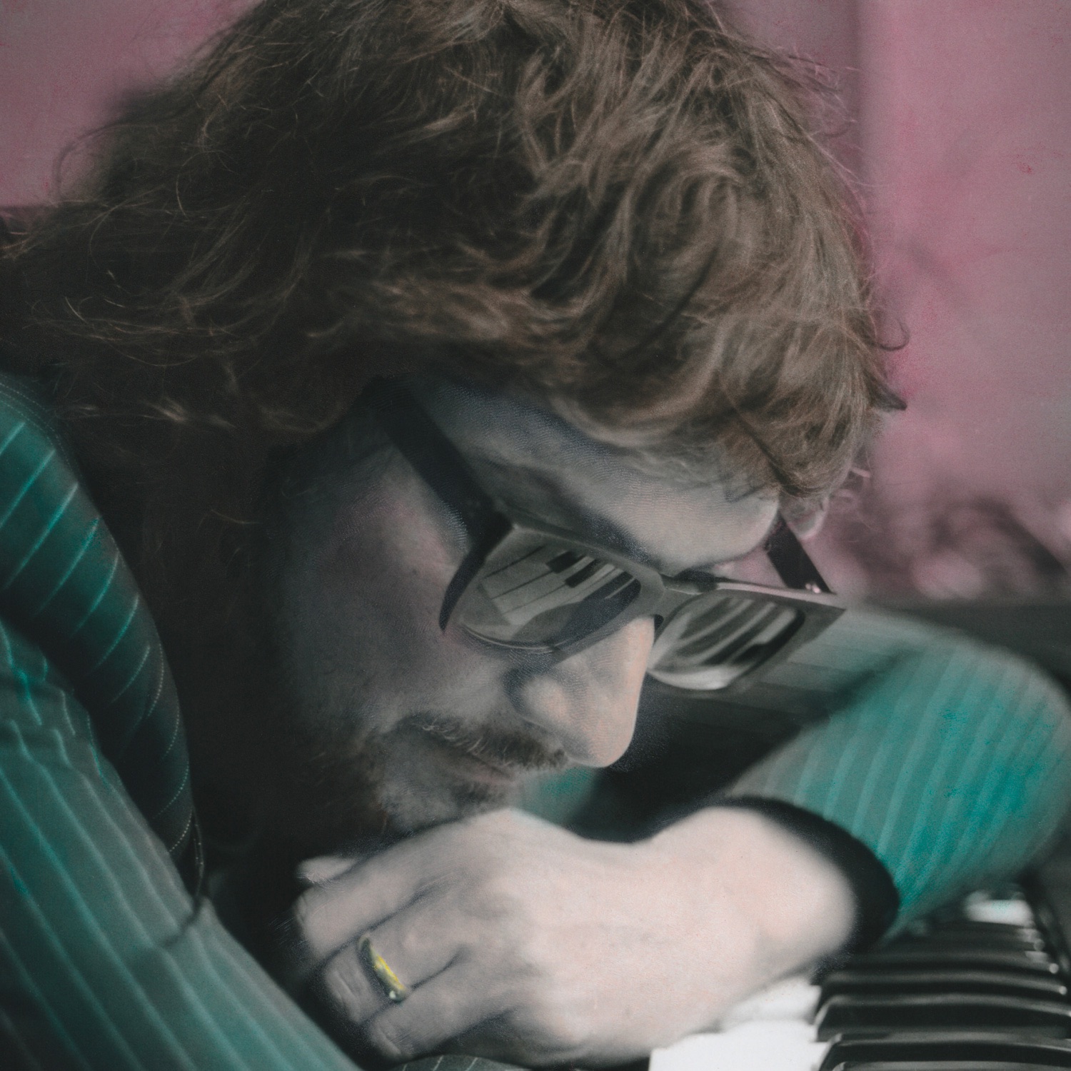 León Larregui portrait