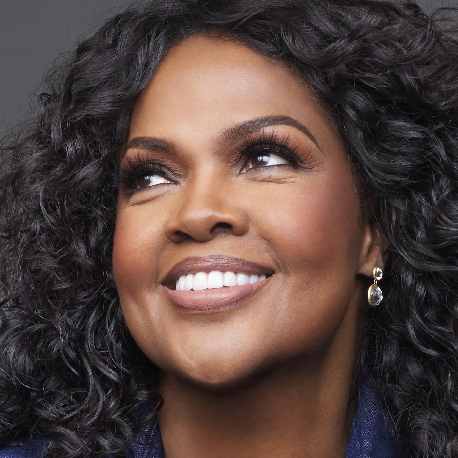 CeCe Winans portrait