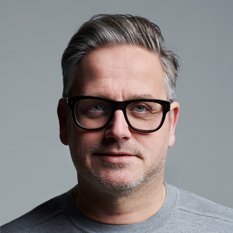 Guus Meeuwis Portrait