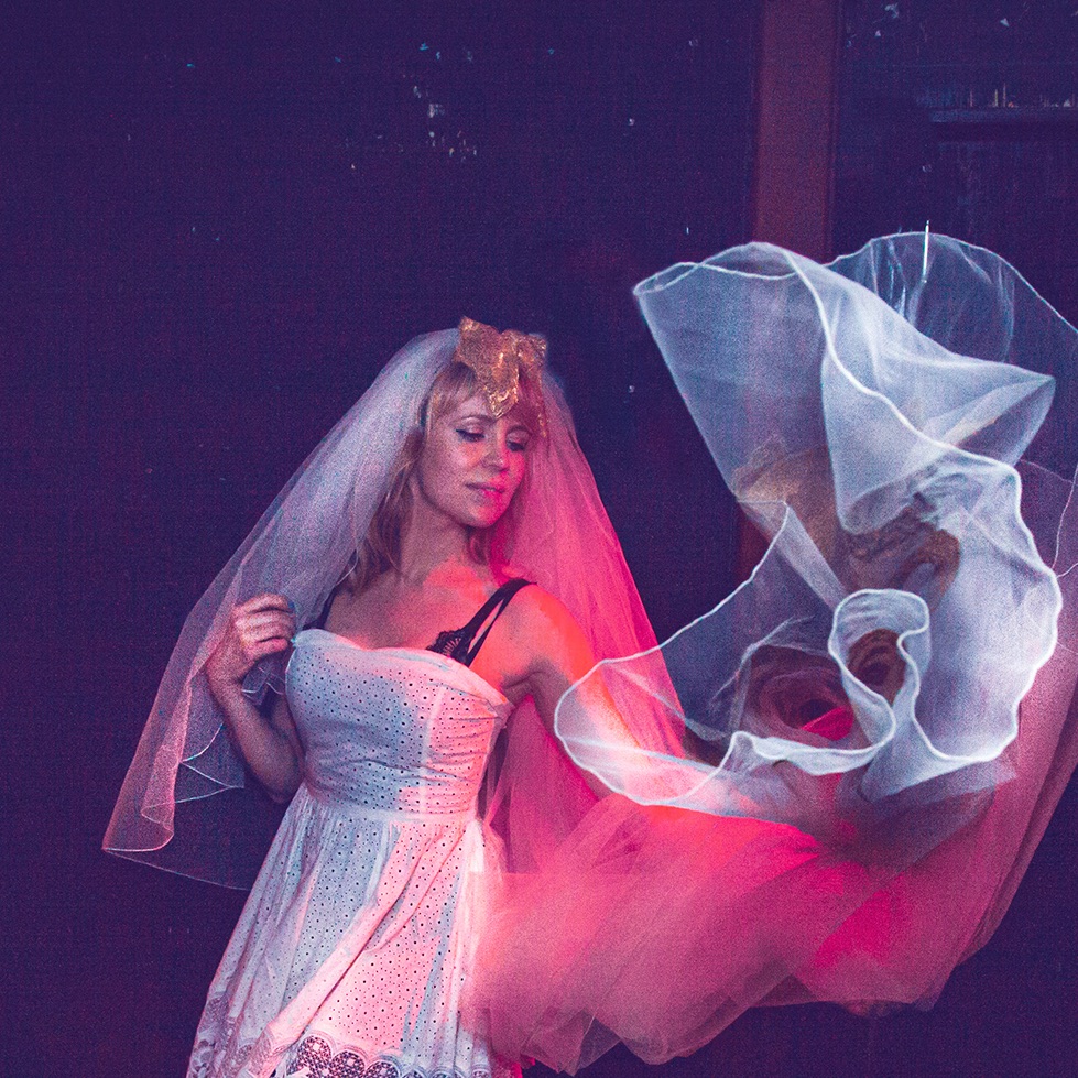 Janne Schra portrait