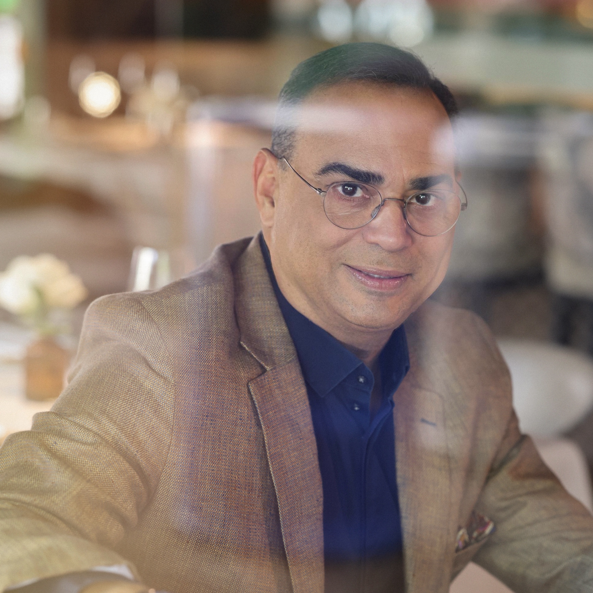 Gilberto Santa Rosa portrait