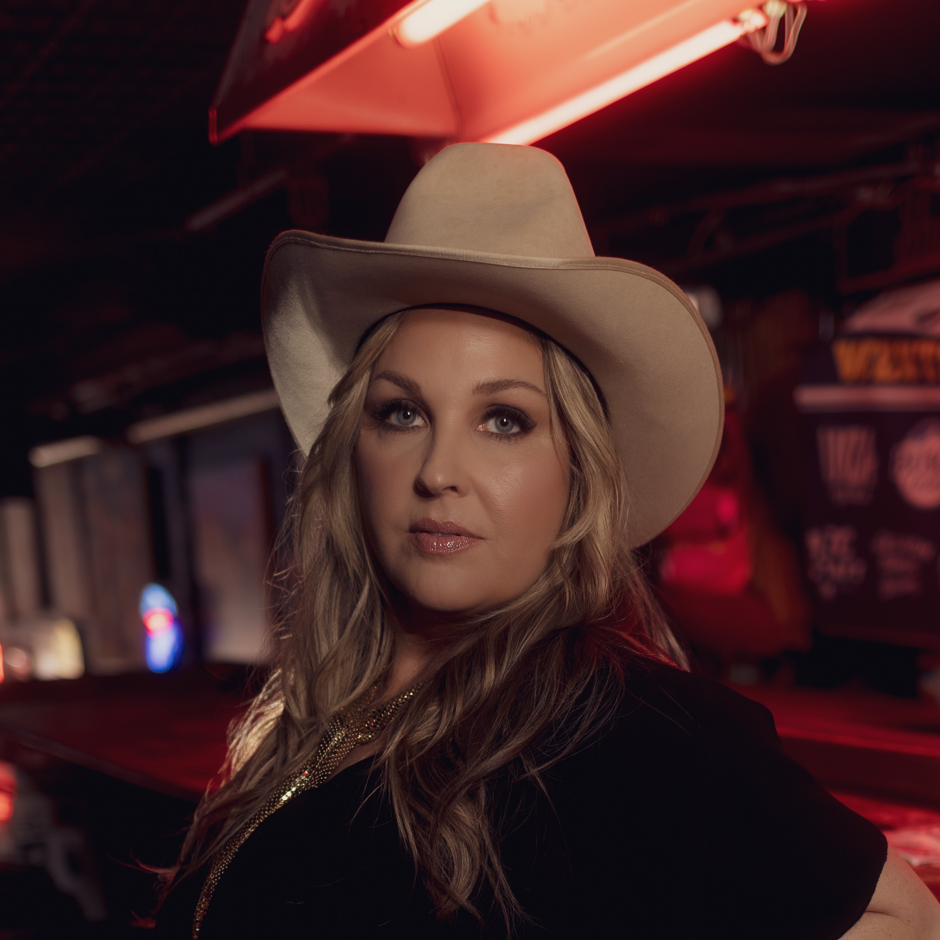 Sunny Sweeney portrait