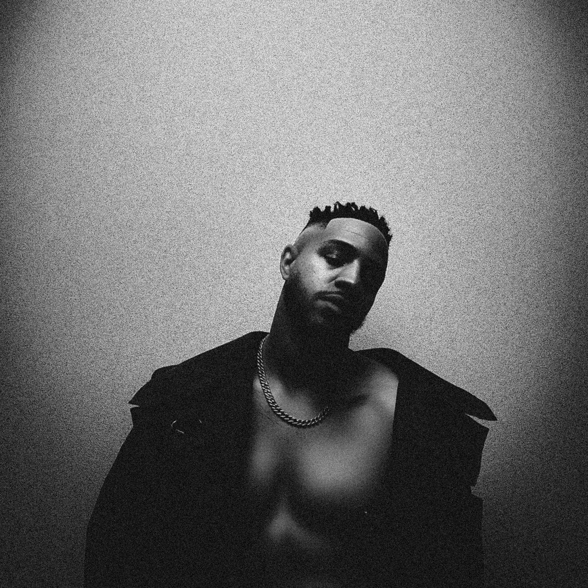 IAMNOBODI Portrait