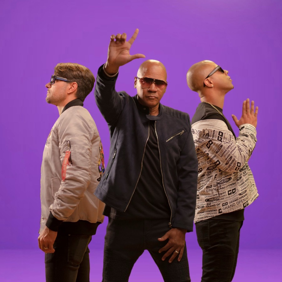 Proyecto Uno Portrait