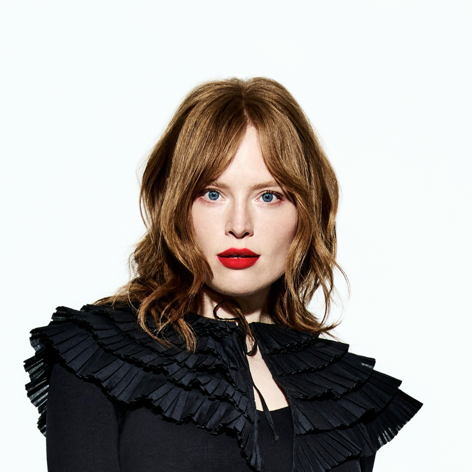 Freya Ridings Portrait