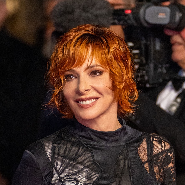 Mylène Farmer portrait