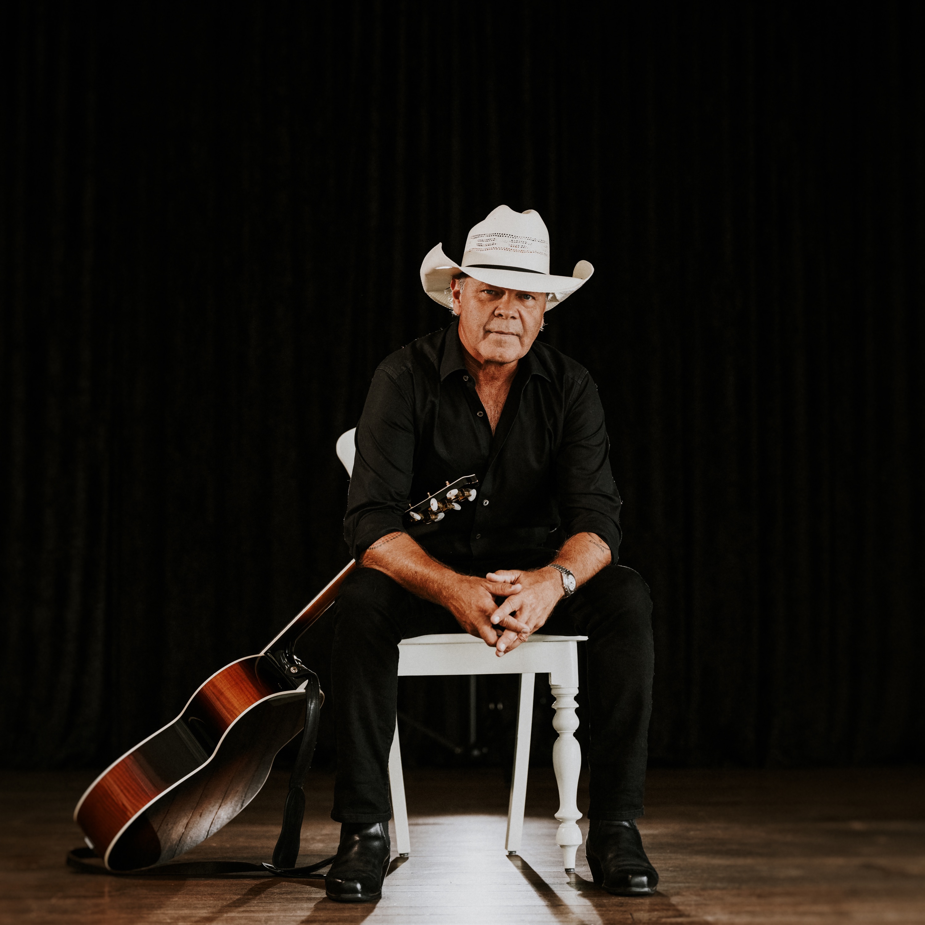 Troy Cassar-Daley Portrait