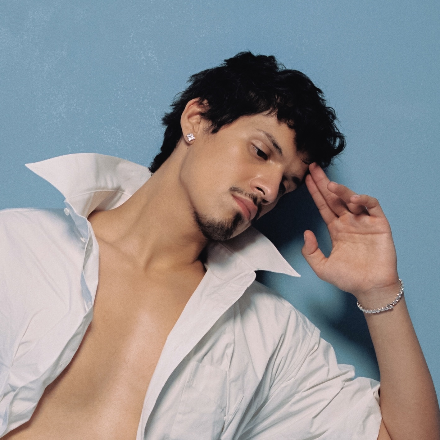 Omar Apollo Portrait