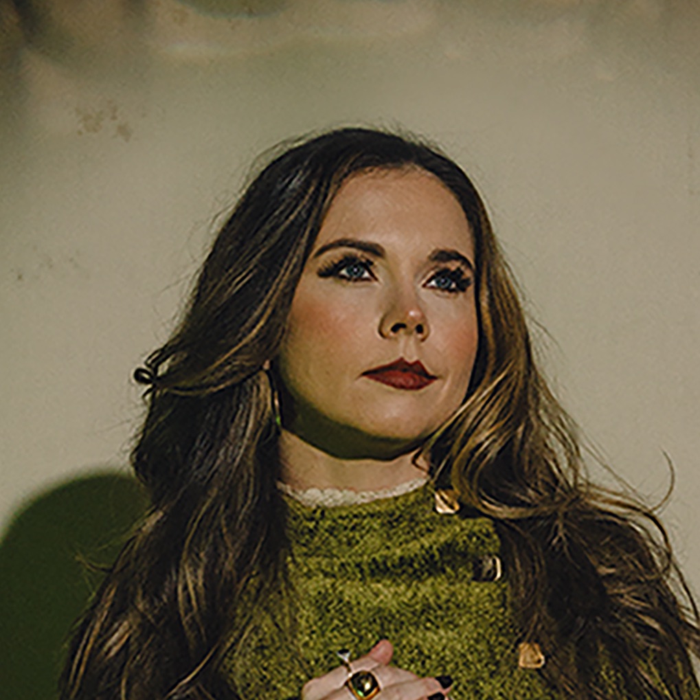 Sierra Hull Portrait