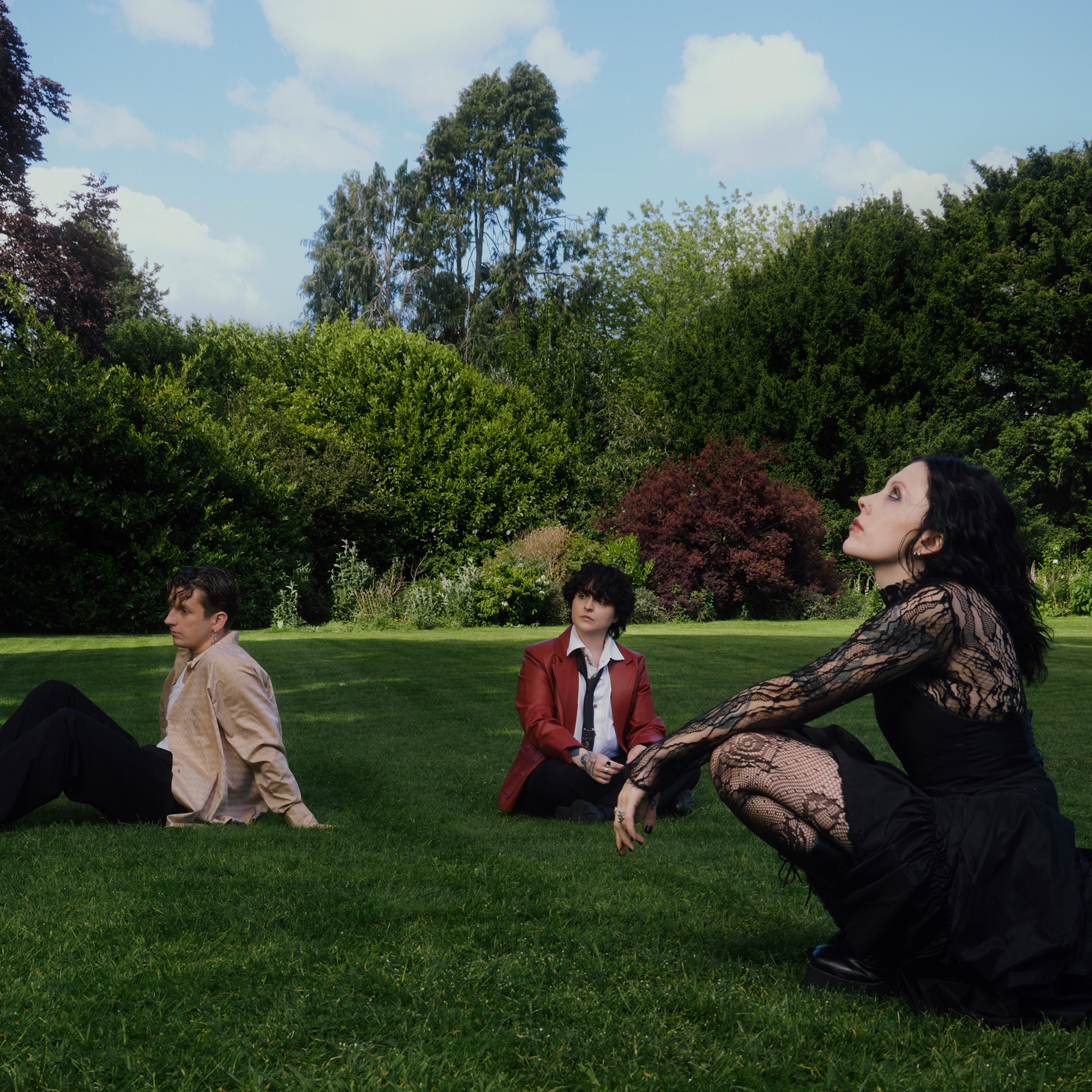 Pale Waves Portrait