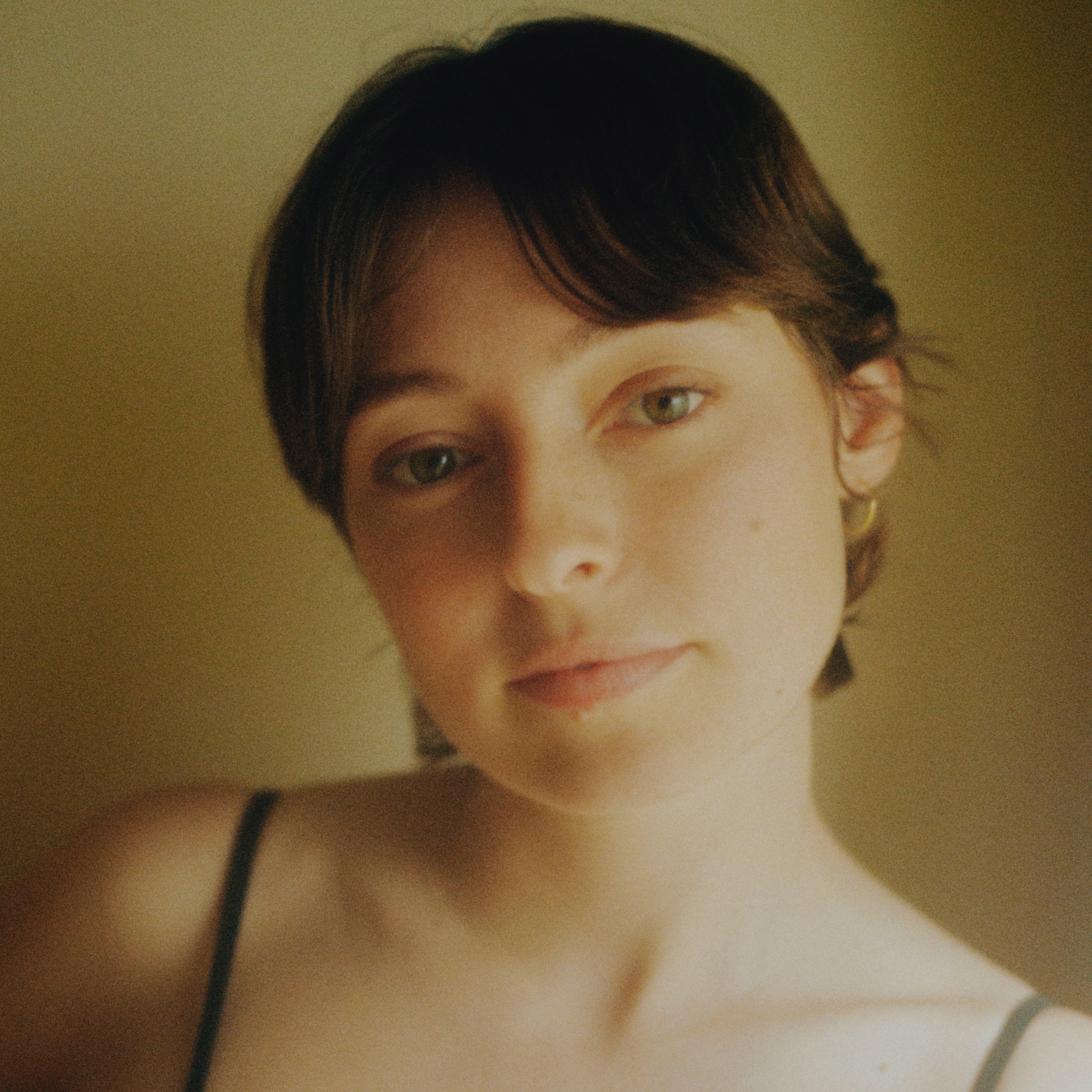 Stella Donnelly Portrait