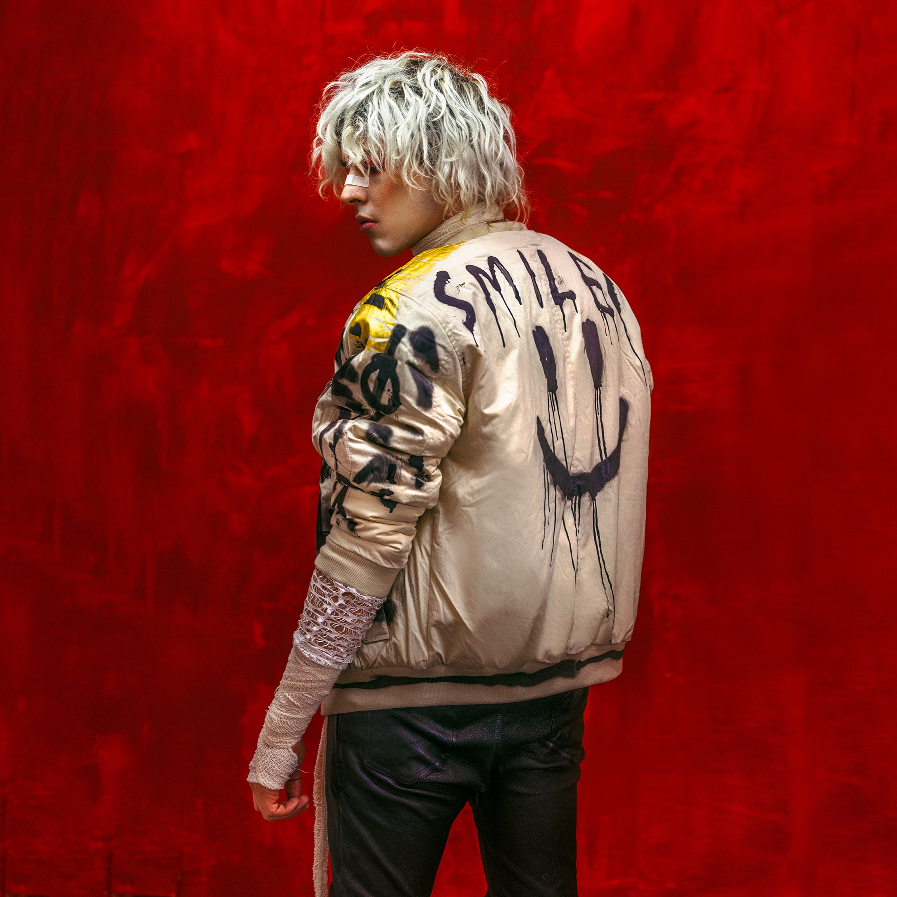 Barns Courtney Portrait