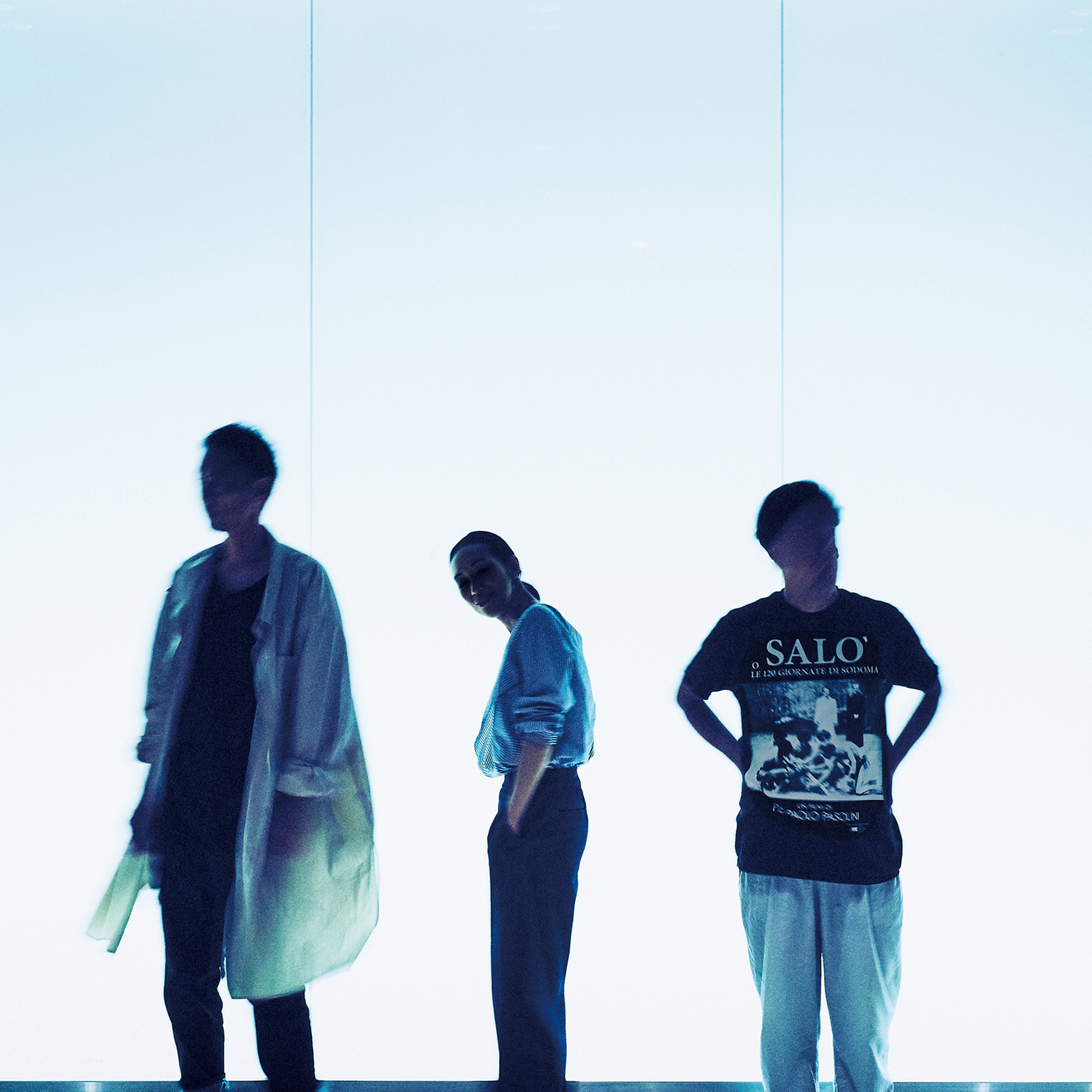 Spangle Call Lilli Line Portrait