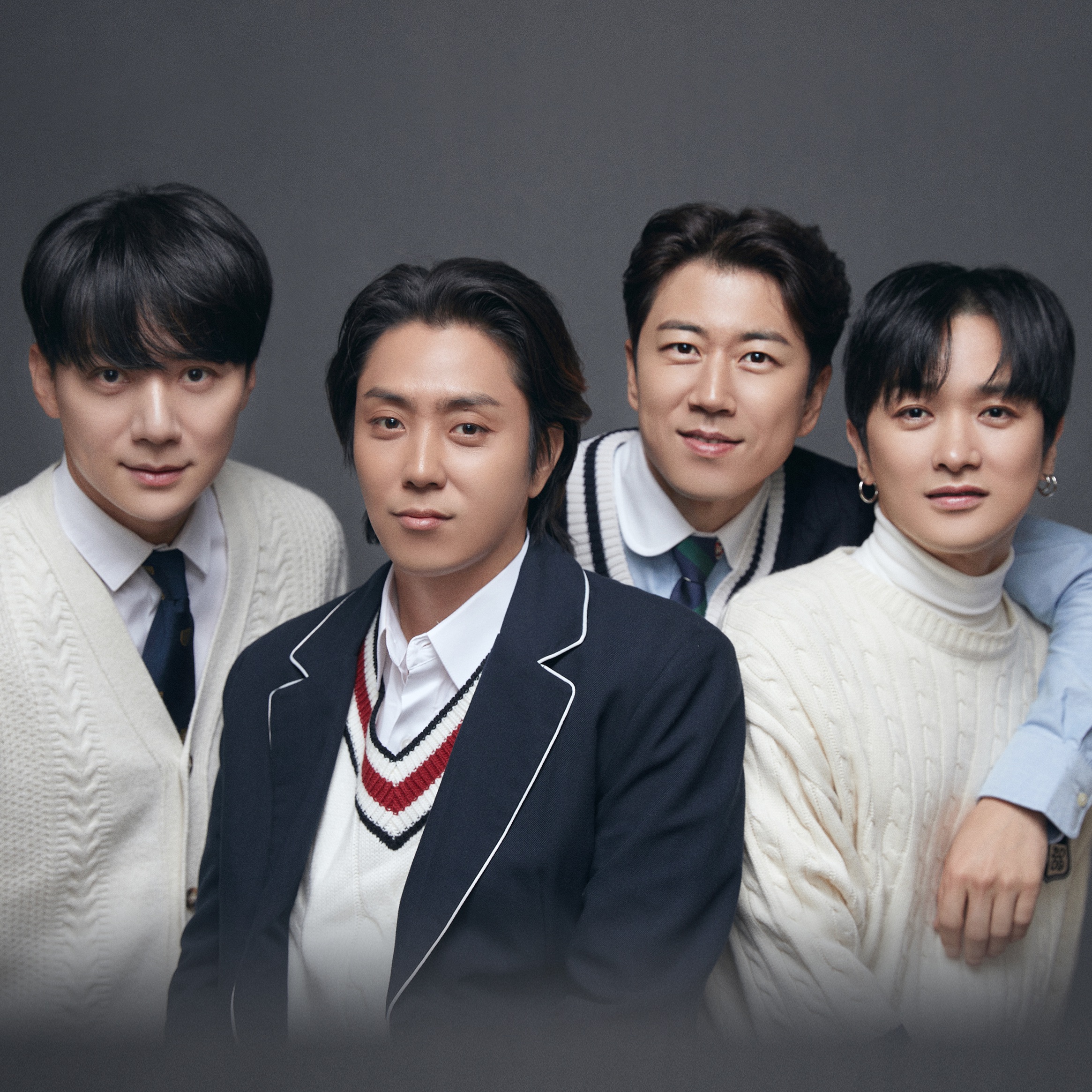 SECHSKIES Portrait
