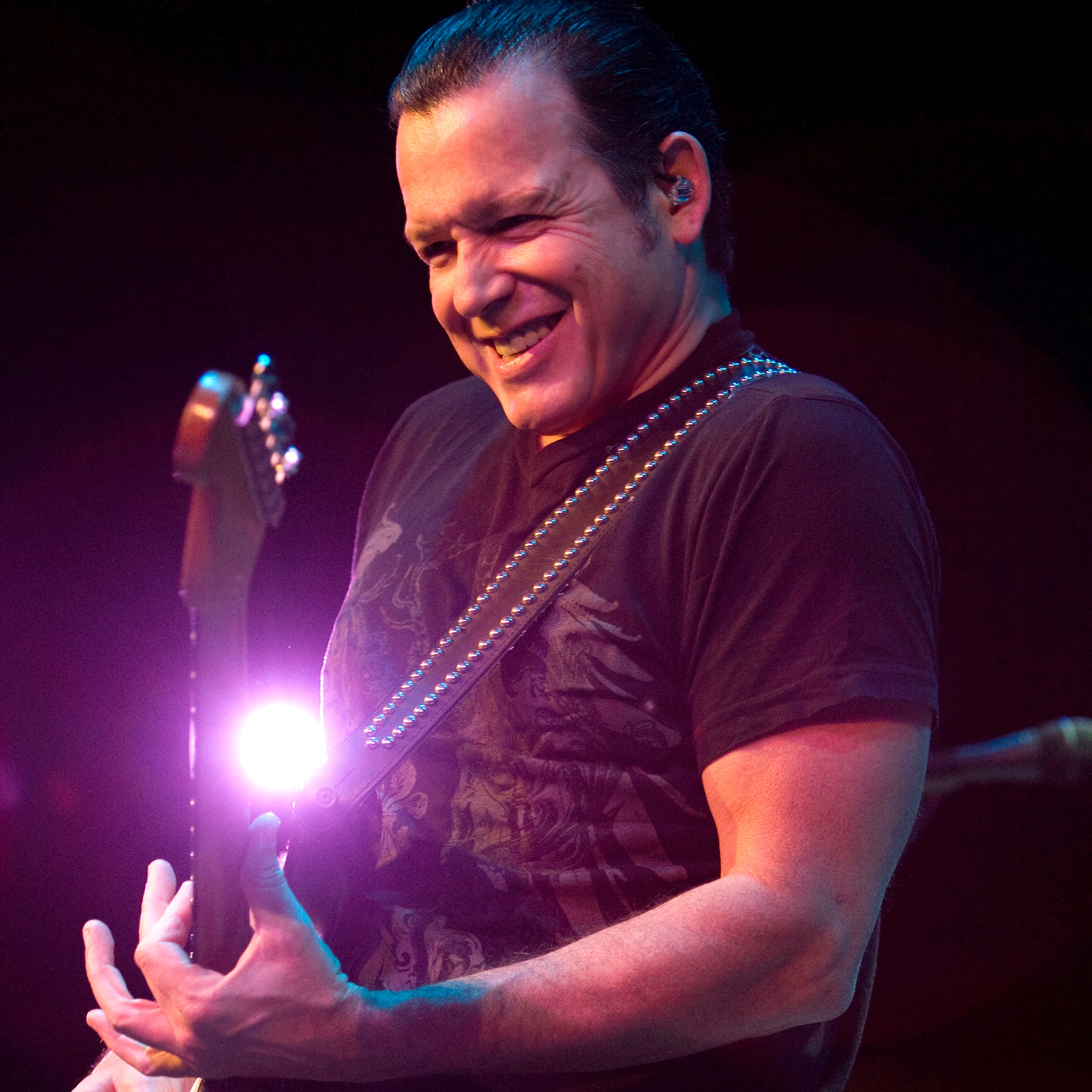 Tommy Castro Portrait