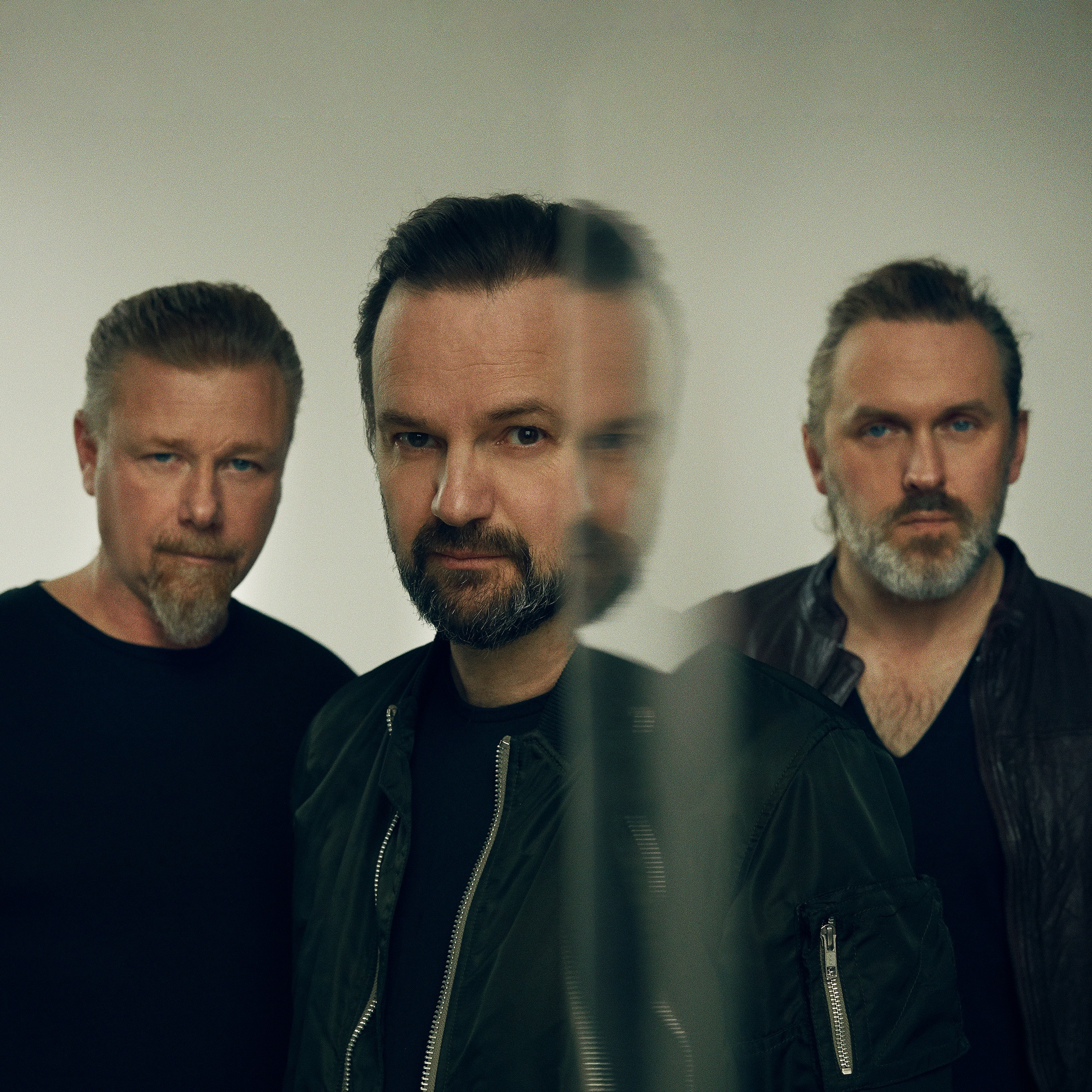 Dizzy Mizz Lizzy Portrait