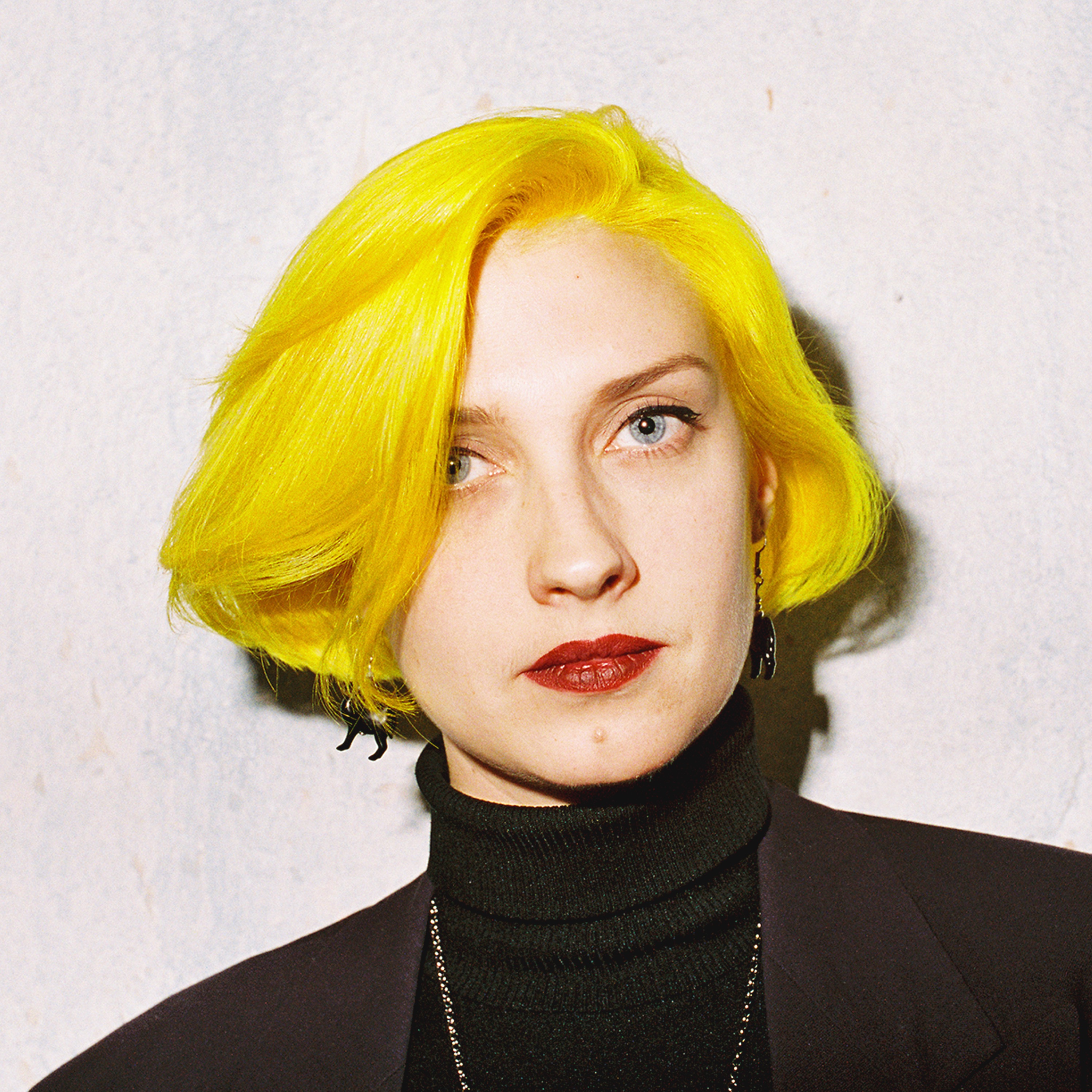 Molly Nilsson Portrait