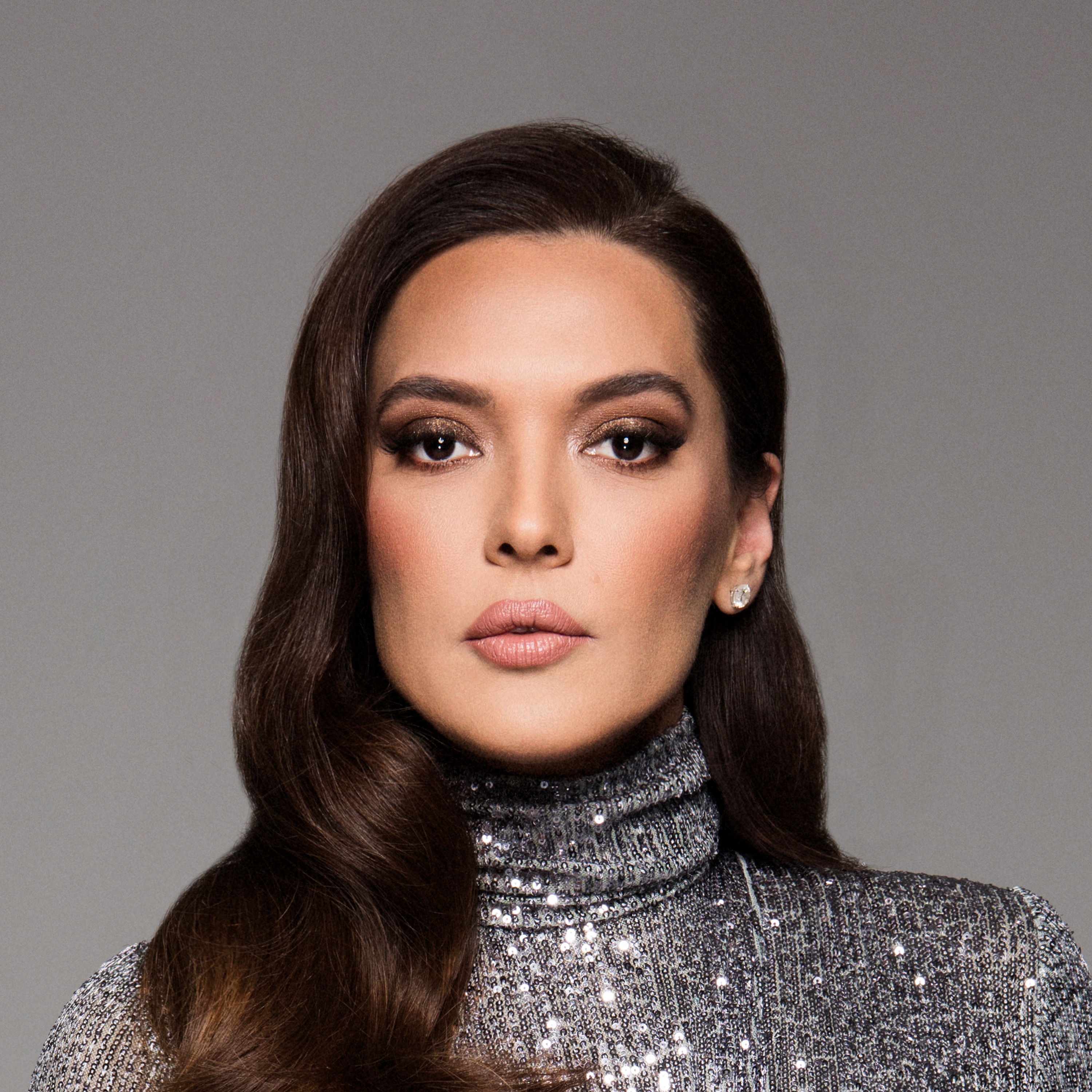 Demet Akalın Portrait