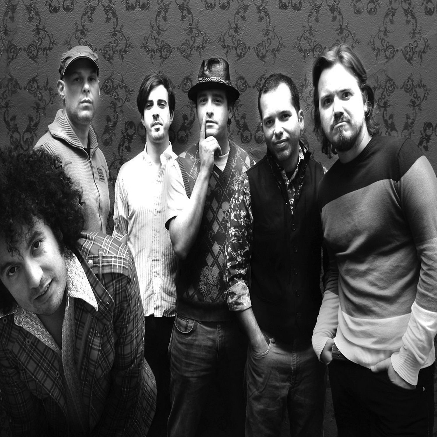 Los Amigos Invisibles portrait