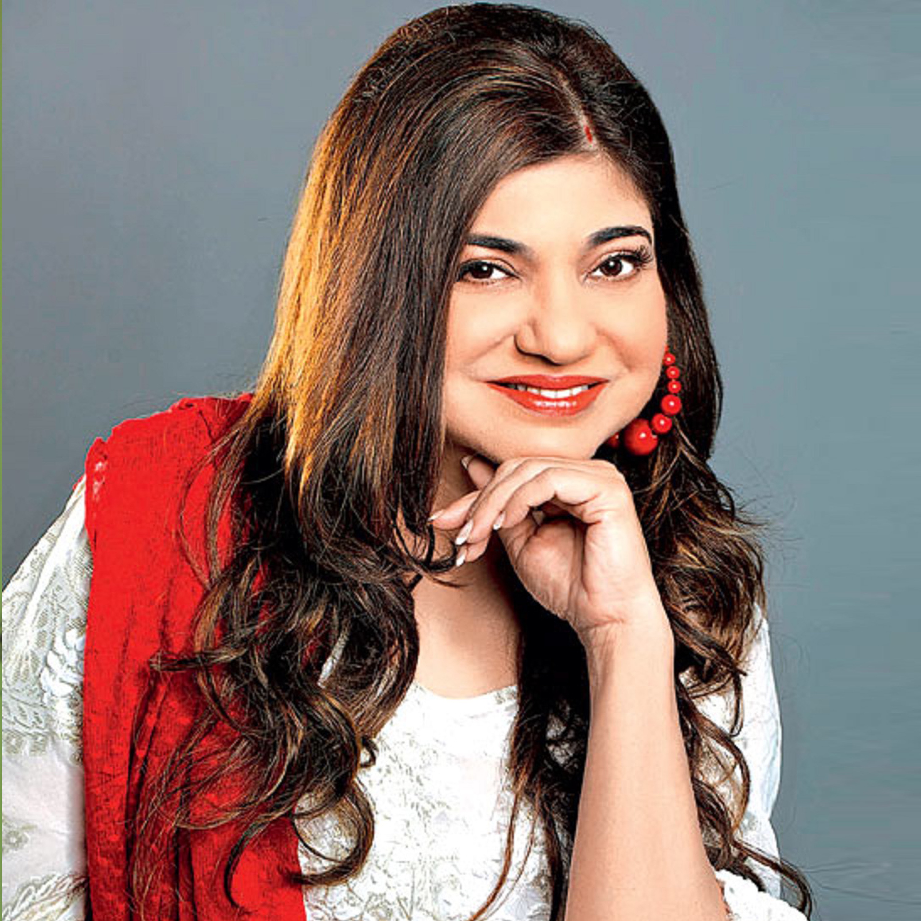 Alka Yagnik portrait