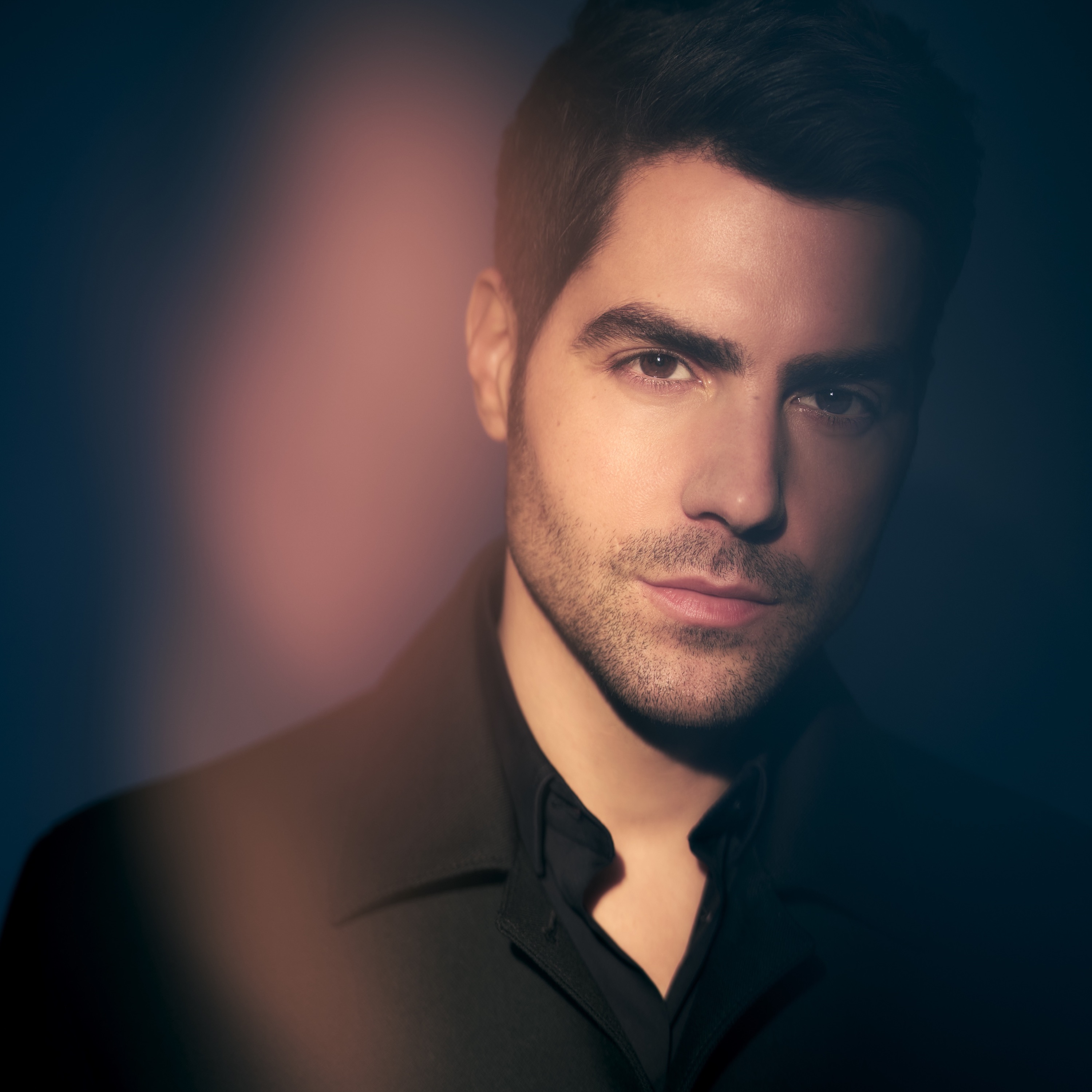 Miloš Karadaglić Portrait