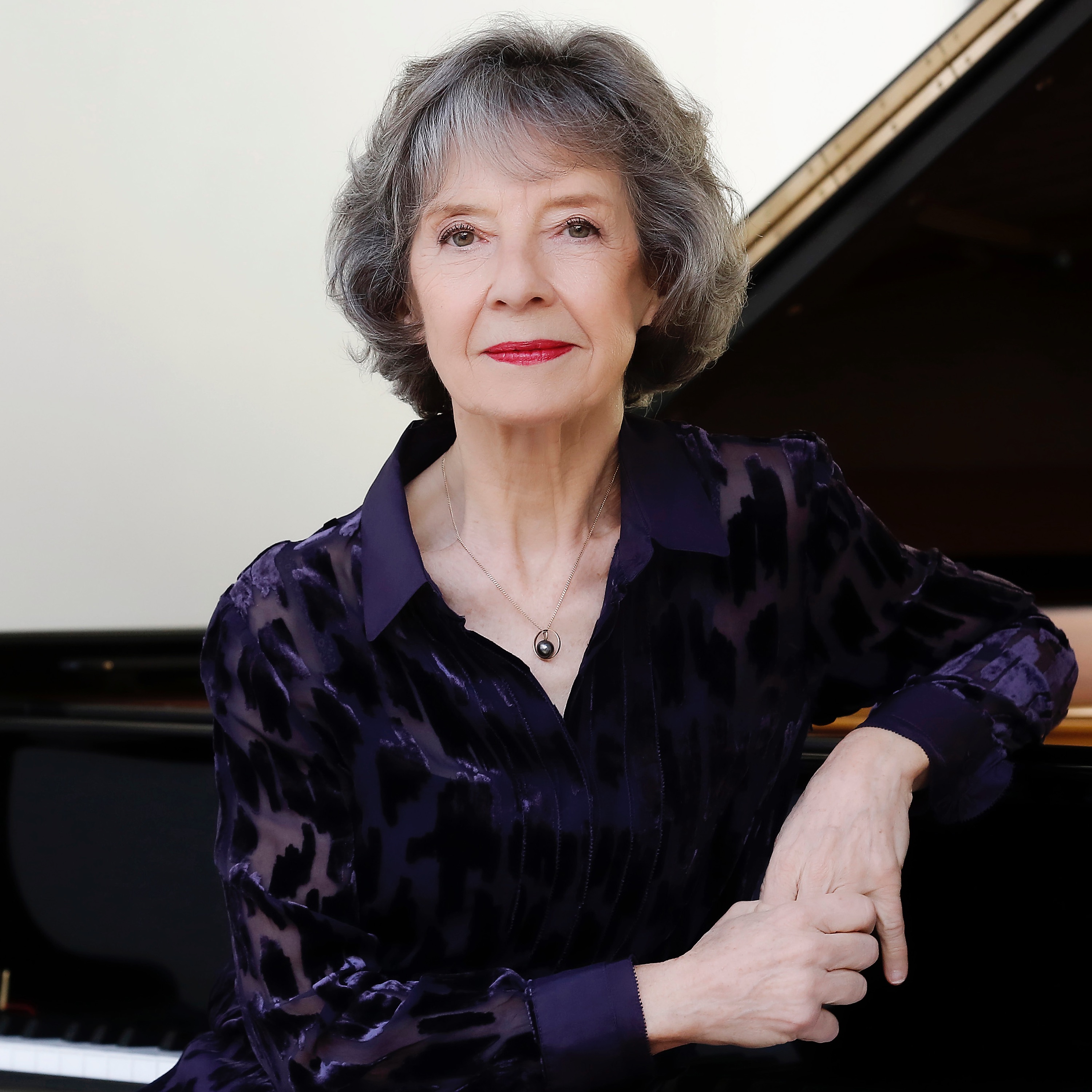 Anne Queffélec Portrait