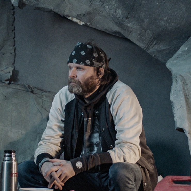 Admiral Freebee Portrait