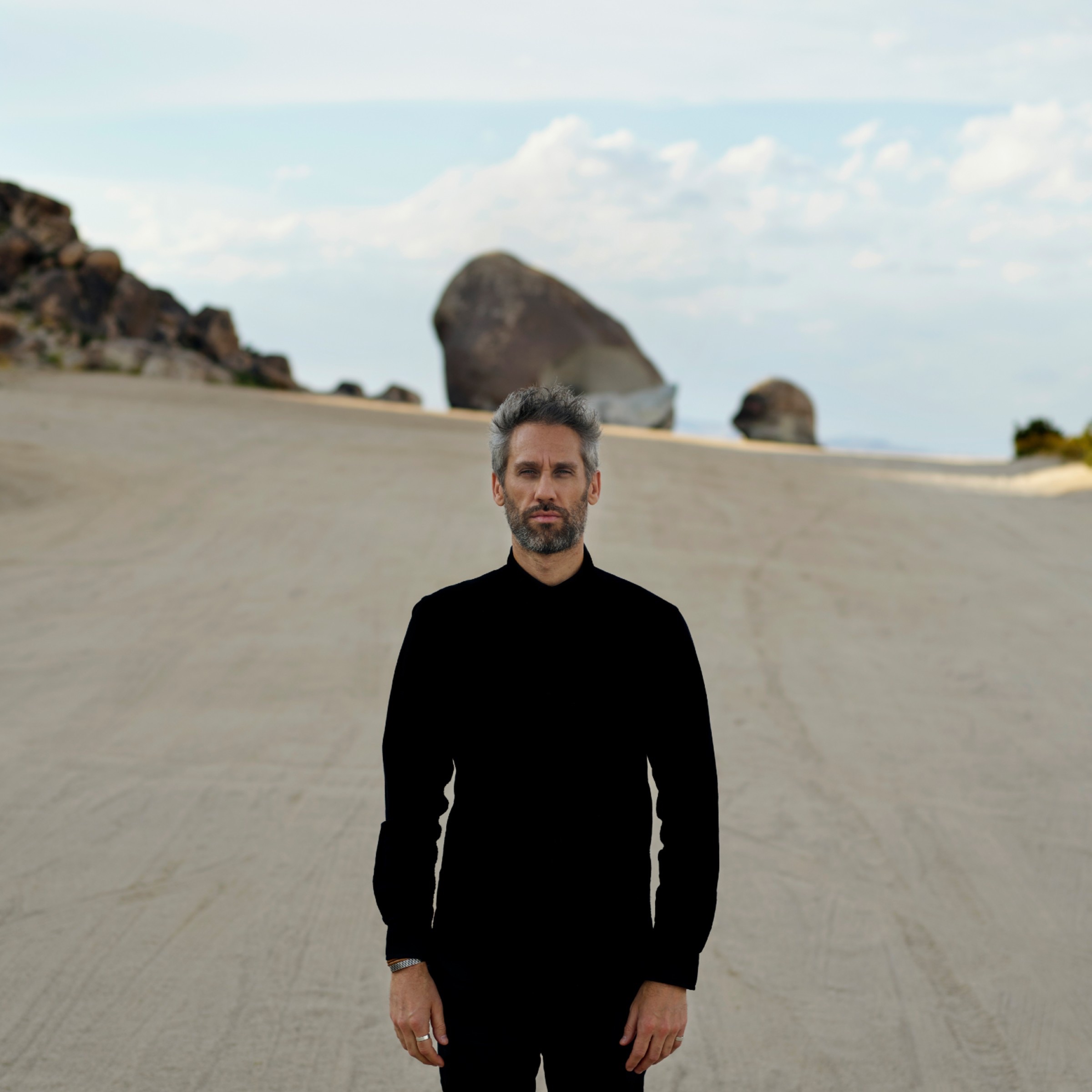 Rob Simonsen Portrait