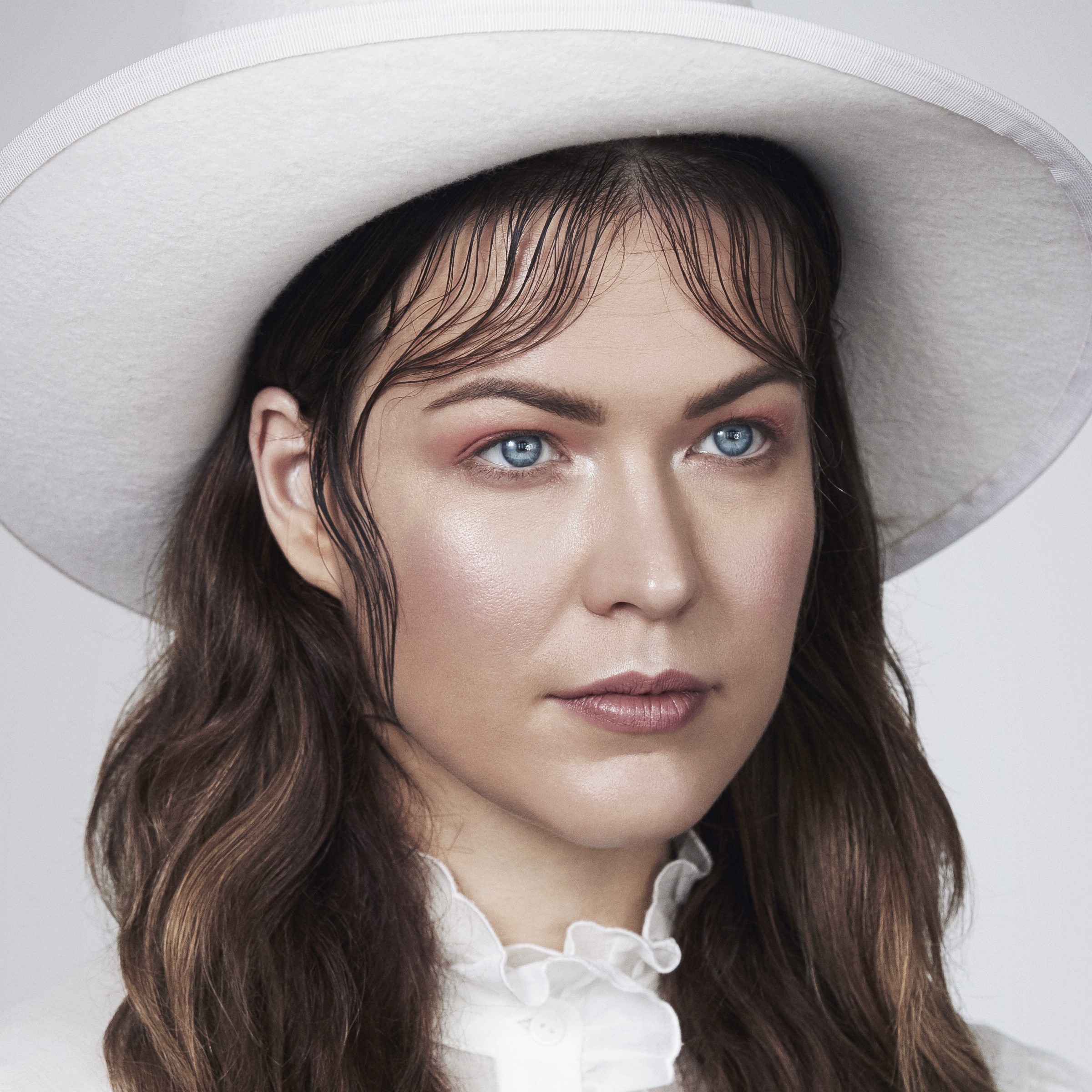 Jenni Vartiainen Portrait