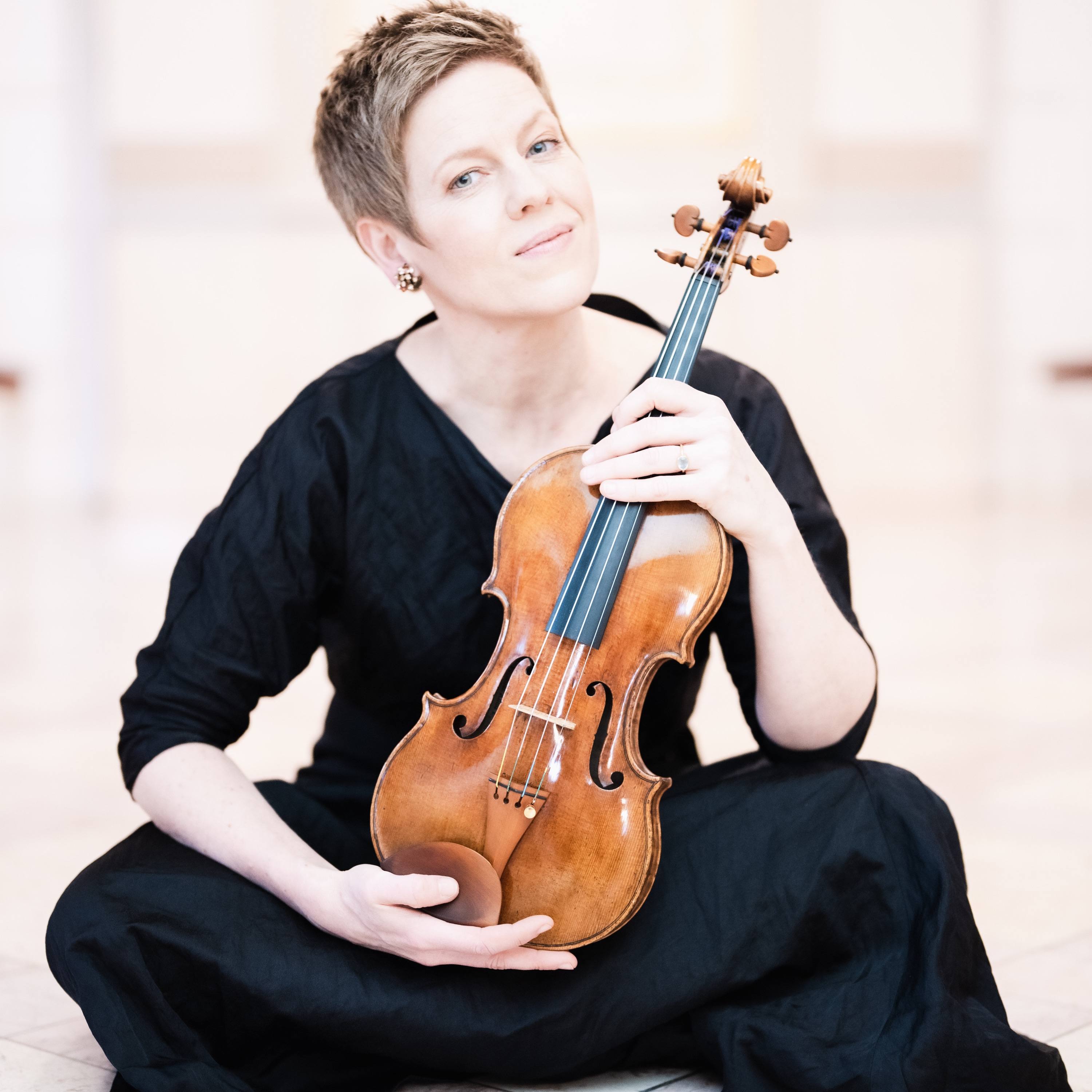 Isabelle Faust Portrait