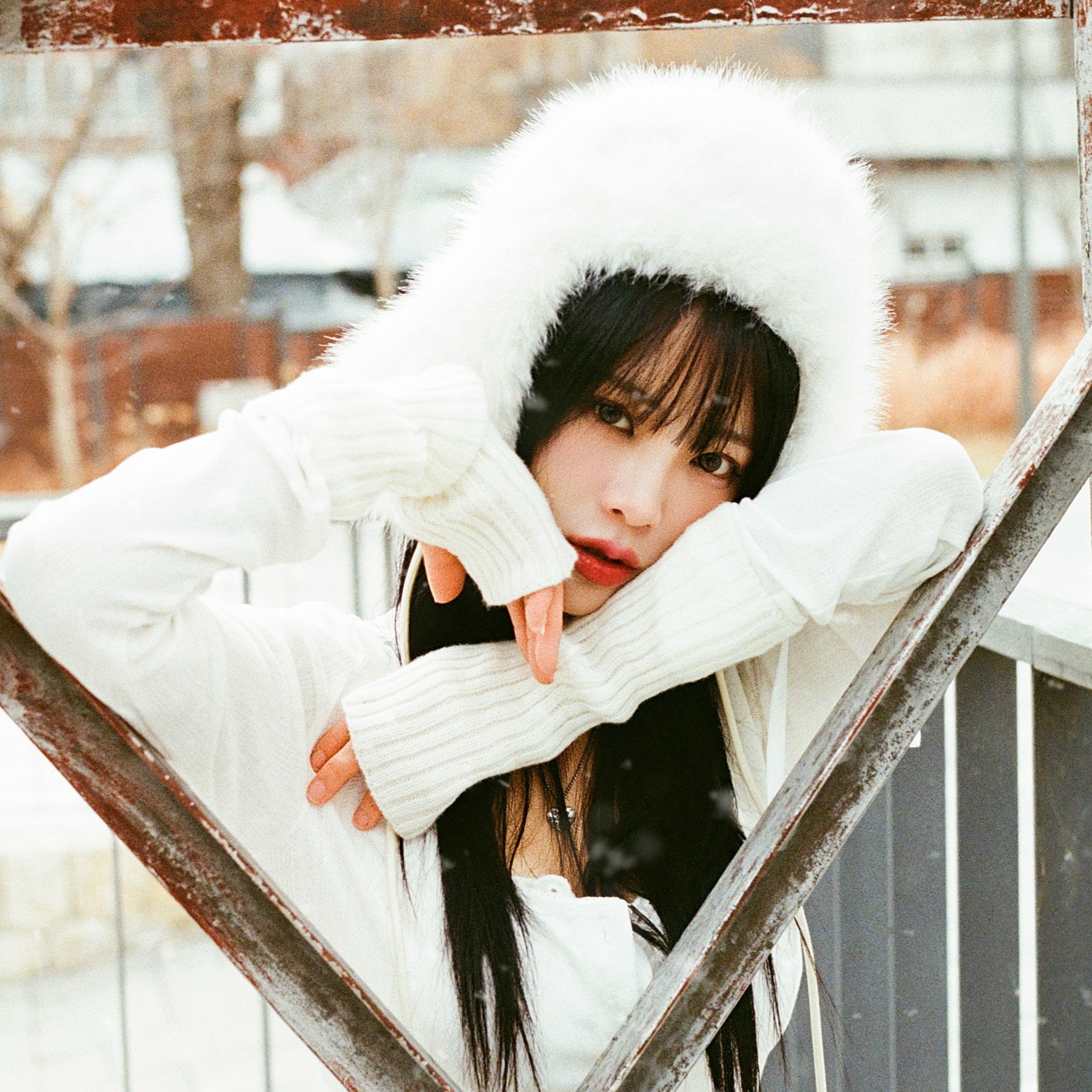 LEEBADA Portrait