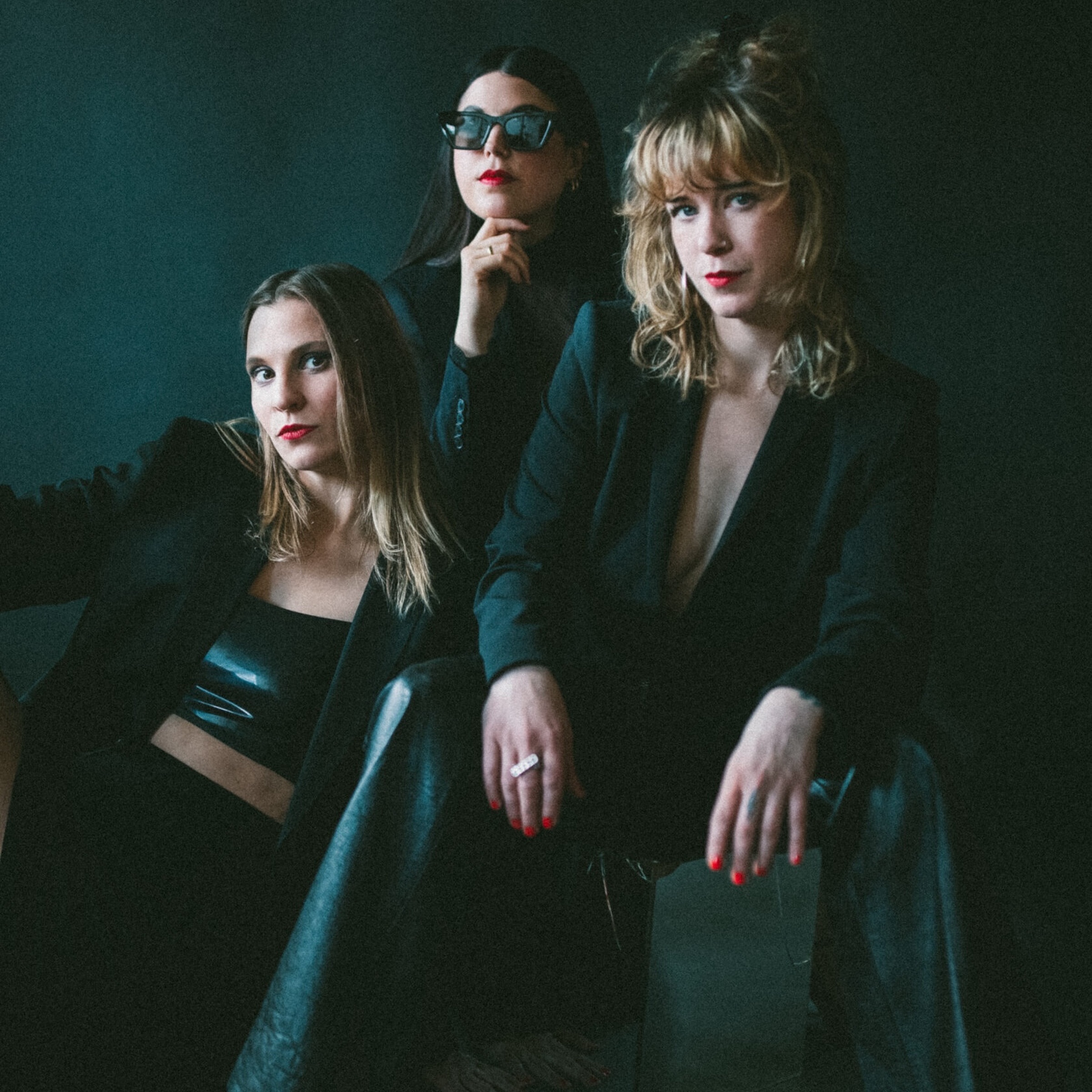 24/7 Diva Heaven Portrait