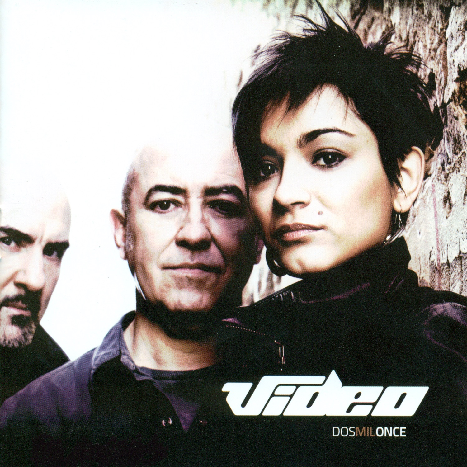 DosMilOnce album cover