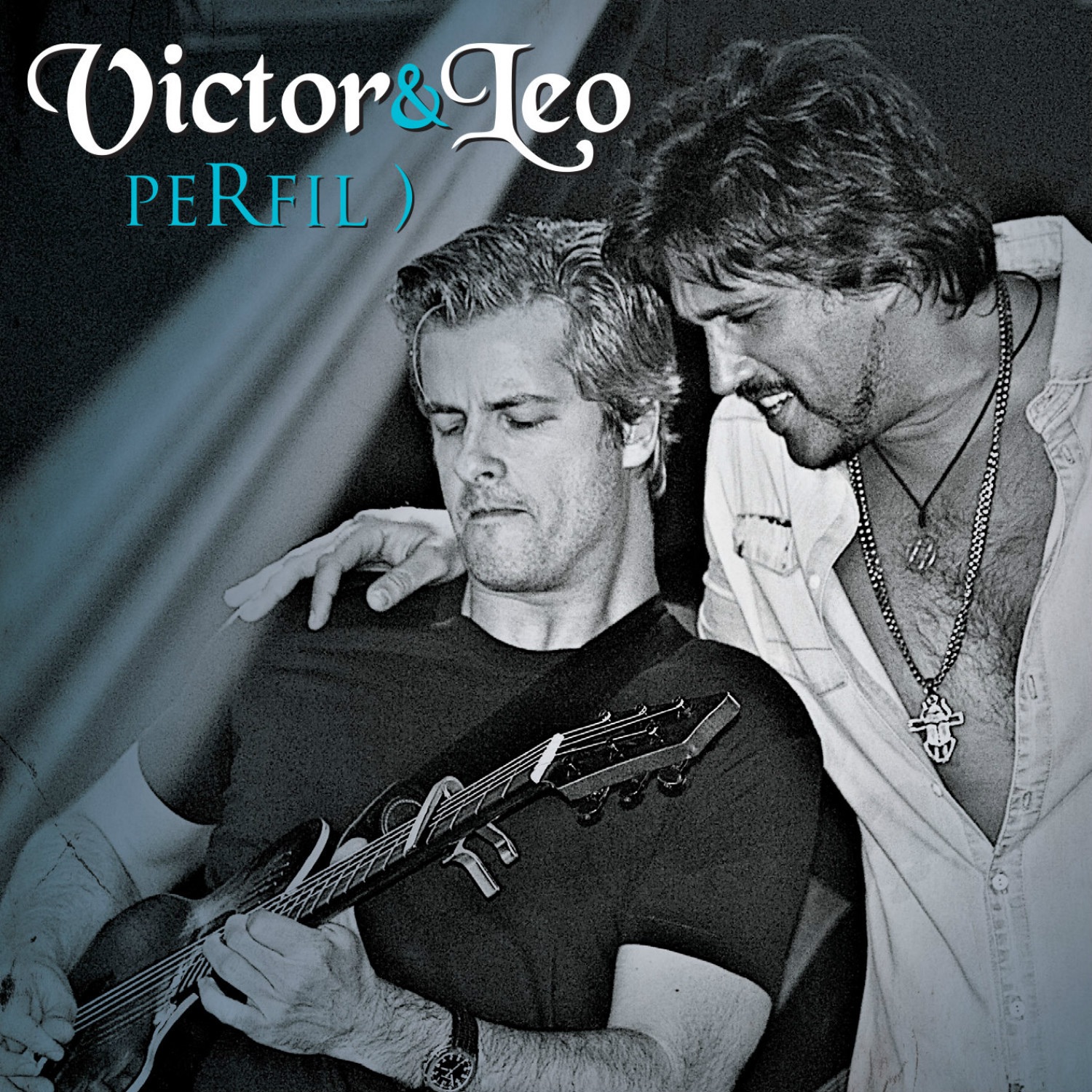 Perfil - Victor & Leo album cover