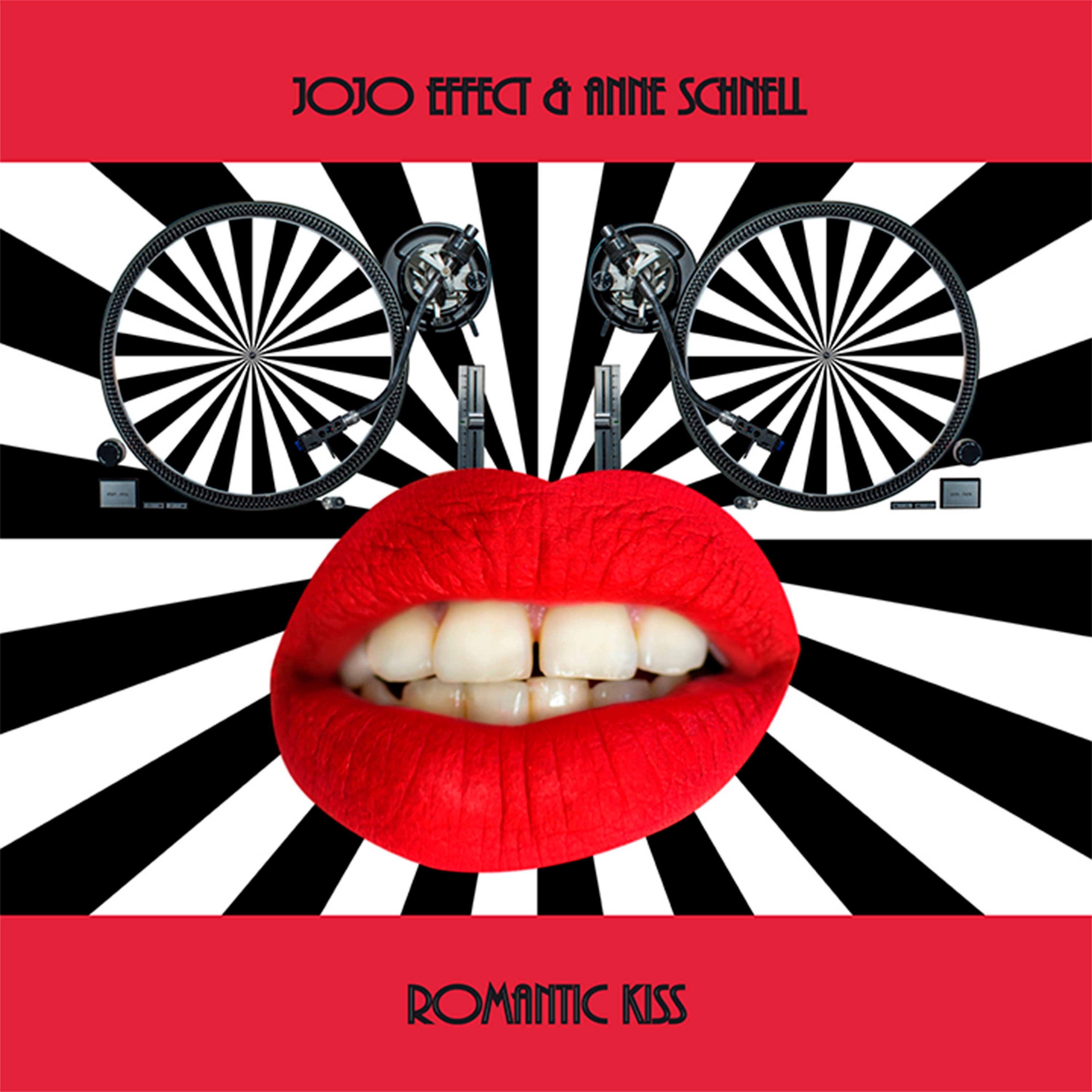 Romantic Kiss - Single album cover