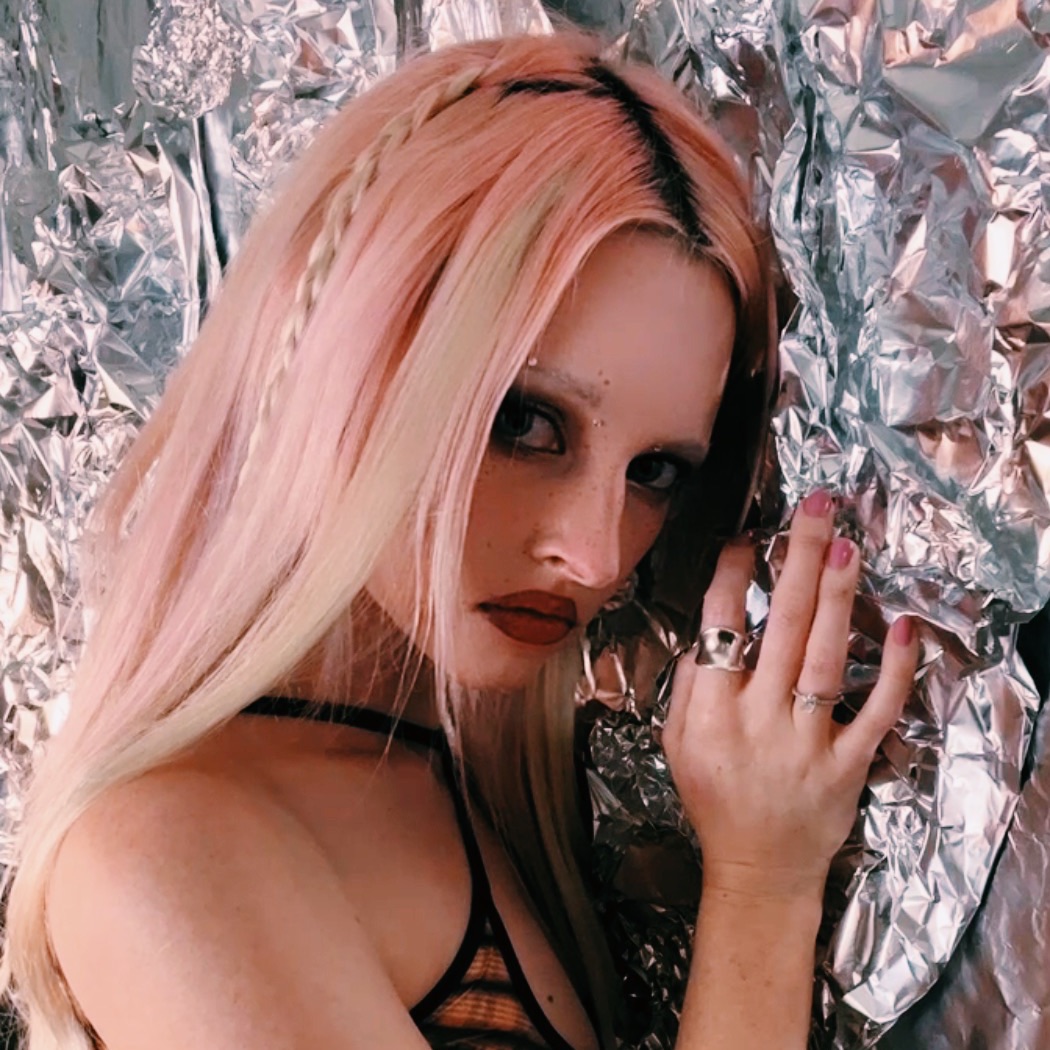 Neggy Gemmy Portrait