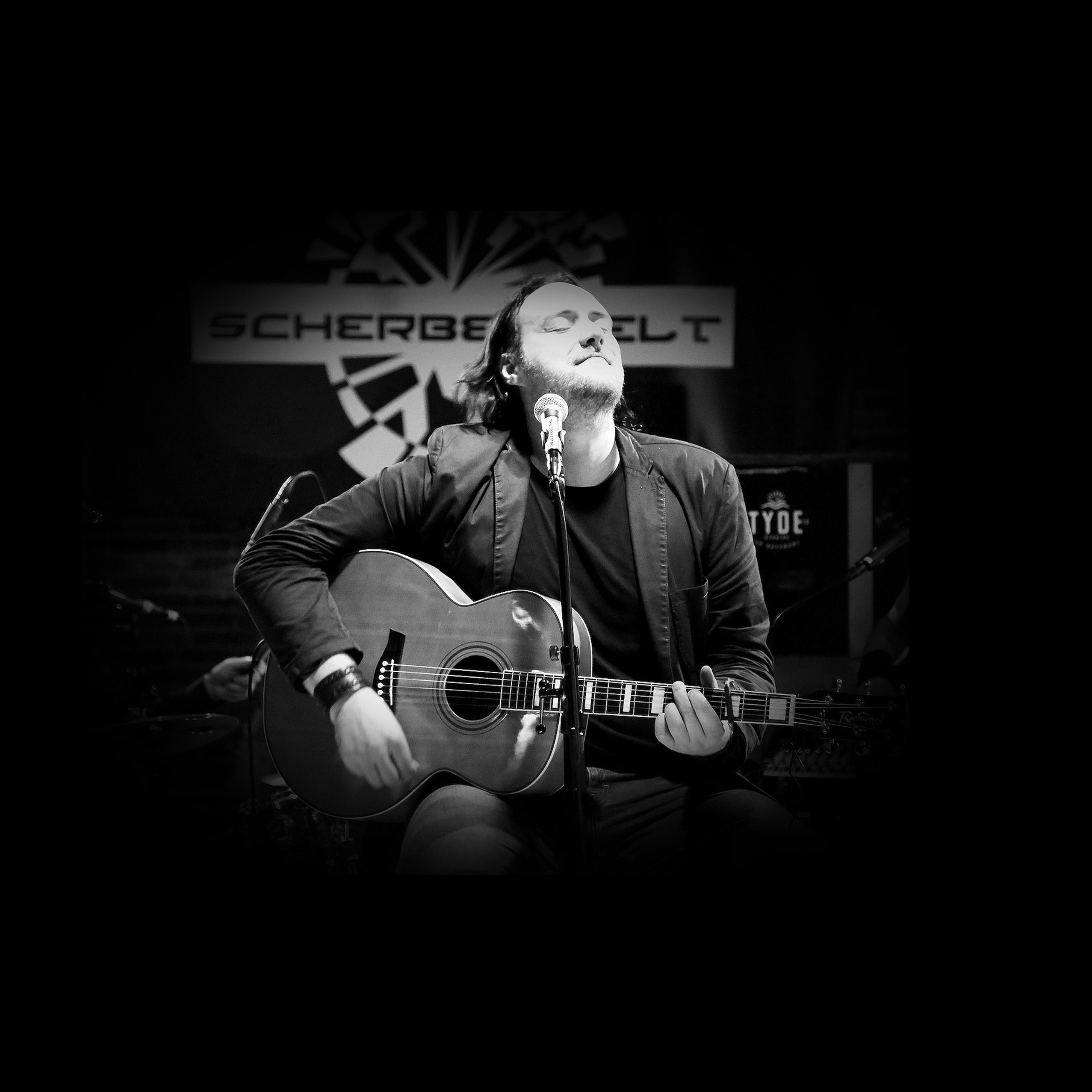 Scherbenwelt Portrait