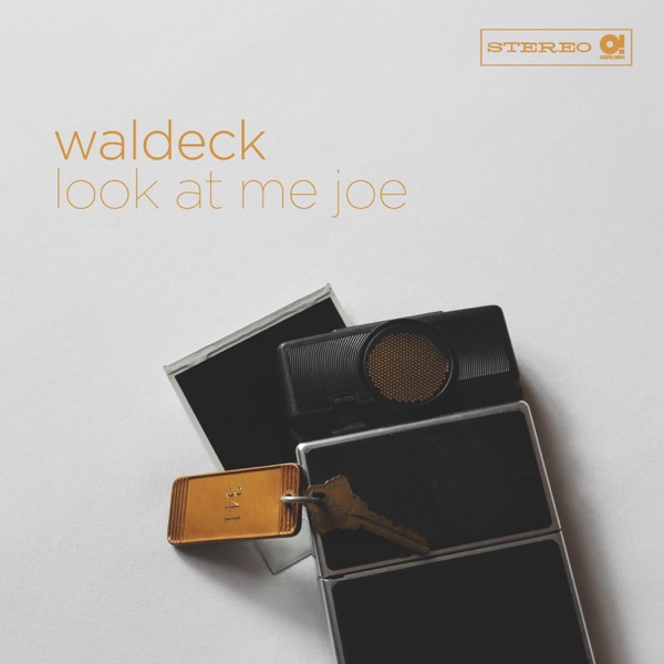 Look at me Joe (feat. Patrizia Ferrara) - Single album cover