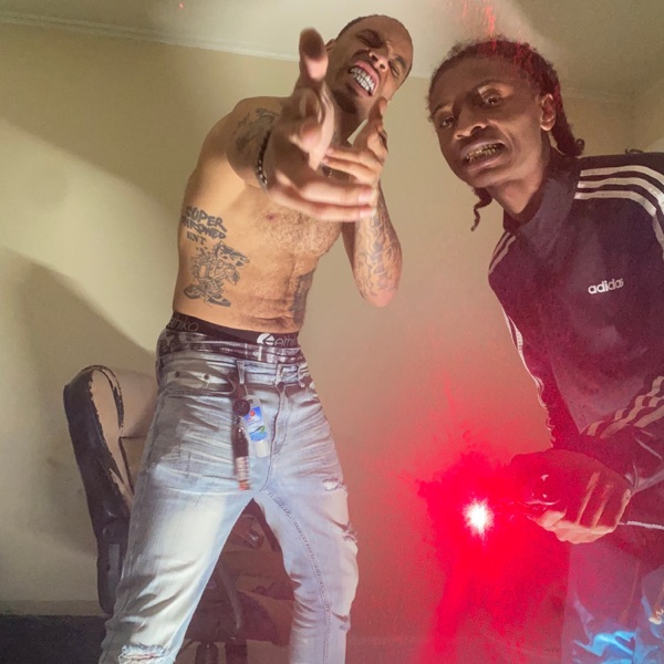 Off White Dunks (feat. Certified Trapper) - Single album cover