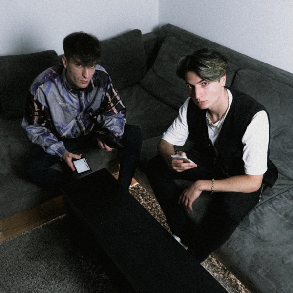 Online (feat. Liner) - Single album cover