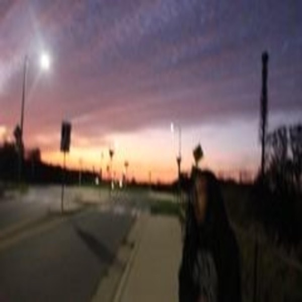 When I Look At the Moon (feat. Oneida) - Single album cover