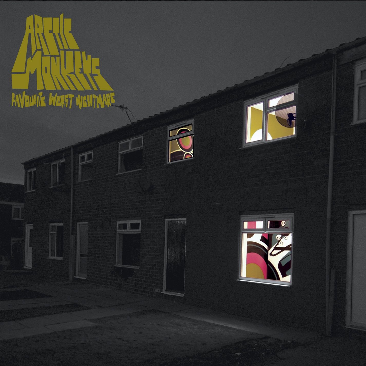 Favourite Worst Nightmare album cover
