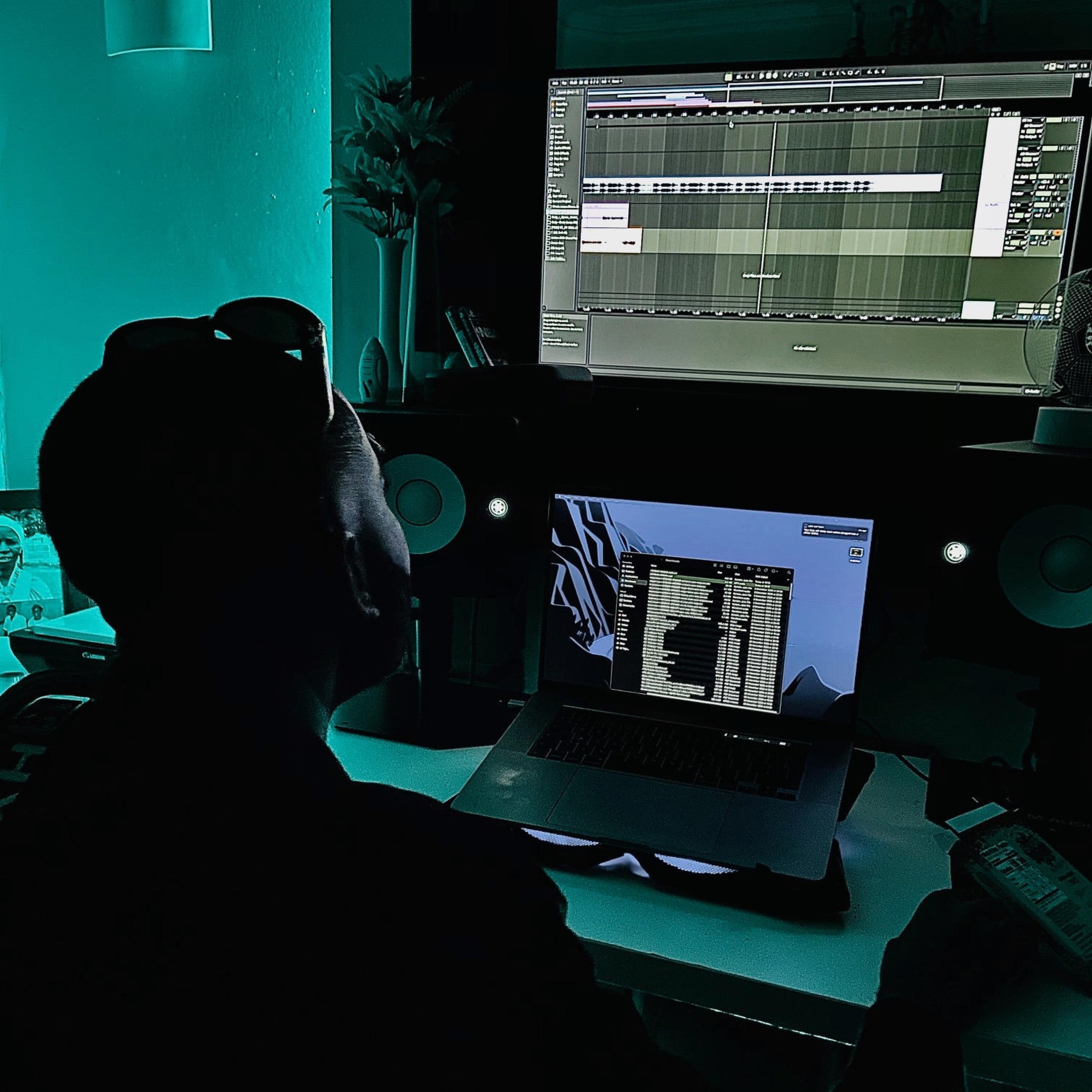 Lockdown At Lenny's - Single album cover