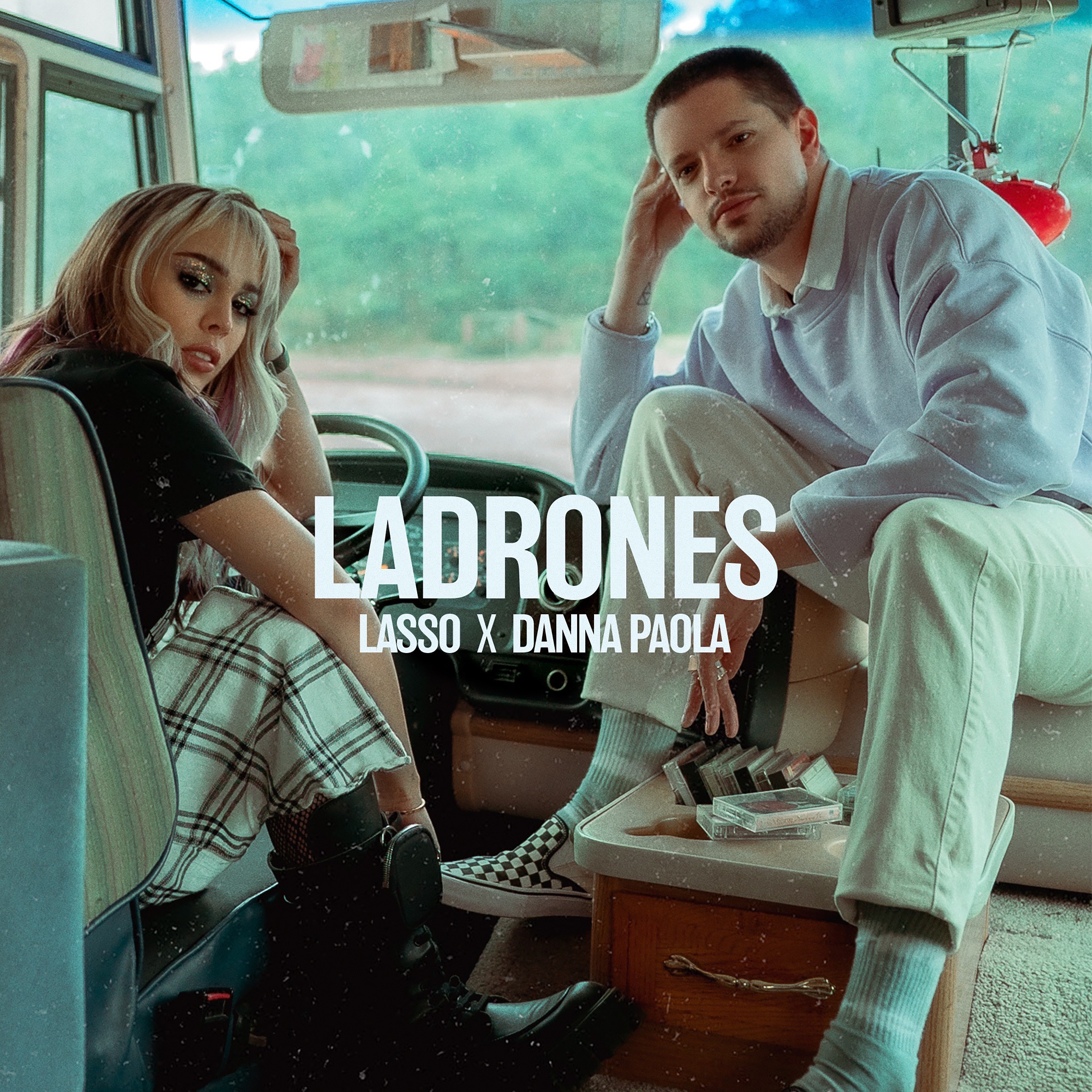 Ladrones - Single album cover