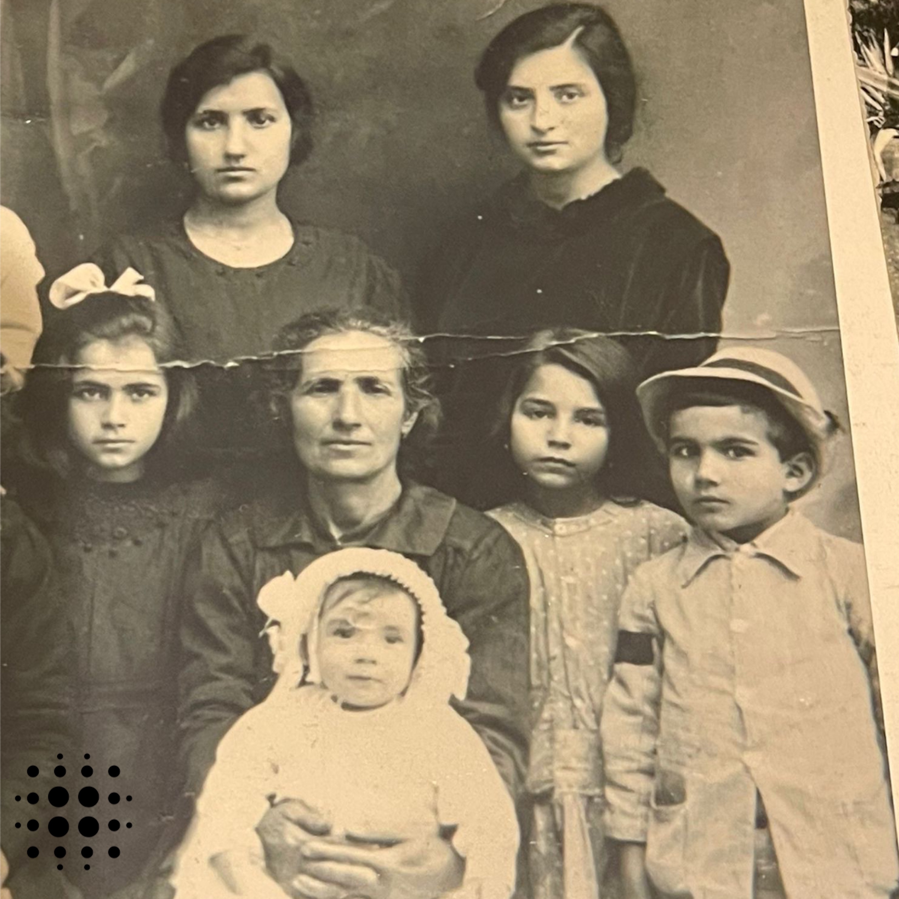 Familia - Single album cover