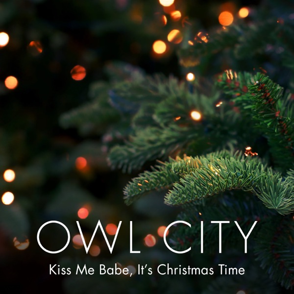 Kiss Me Babe, It's Christmas Time - Single album cover
