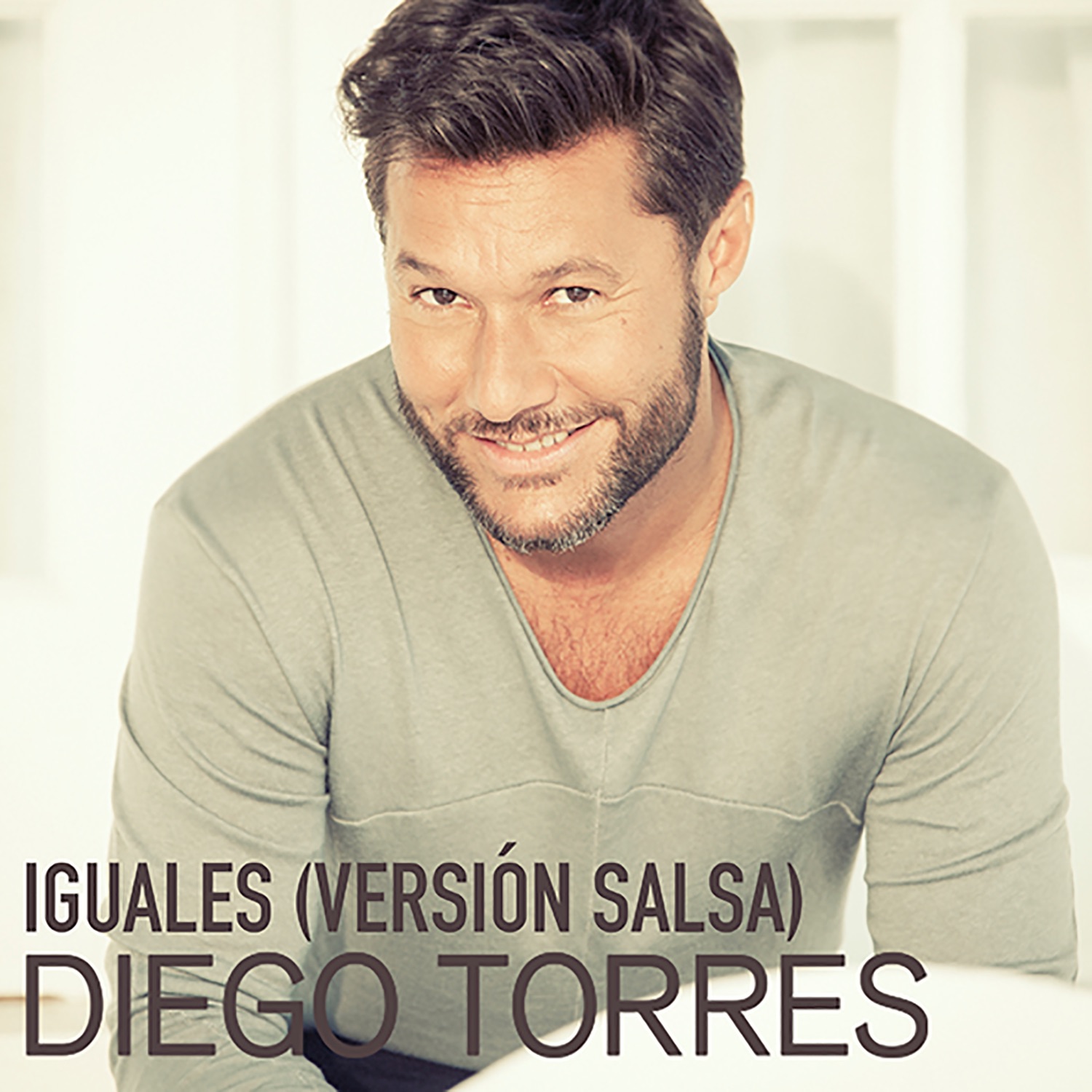 Iguales (Versión Salsa) - Single album cover