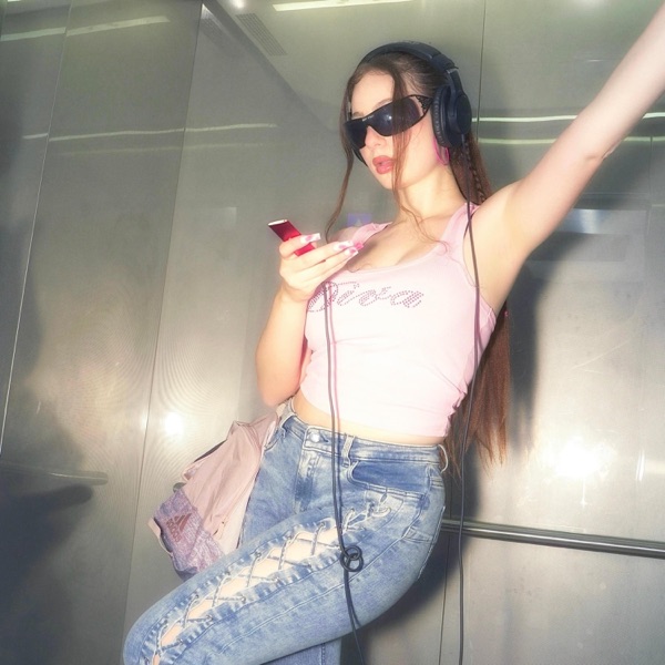 Kisses - Single album cover
