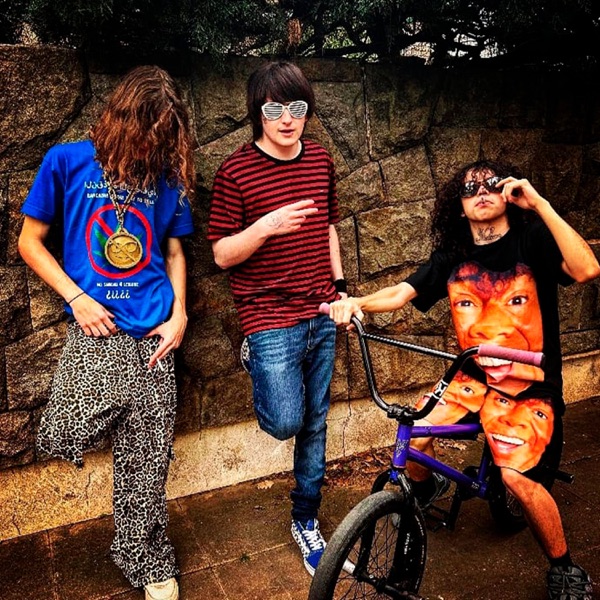 EL MOROCHO, EL RUBIO Y EL COLO - Single album cover